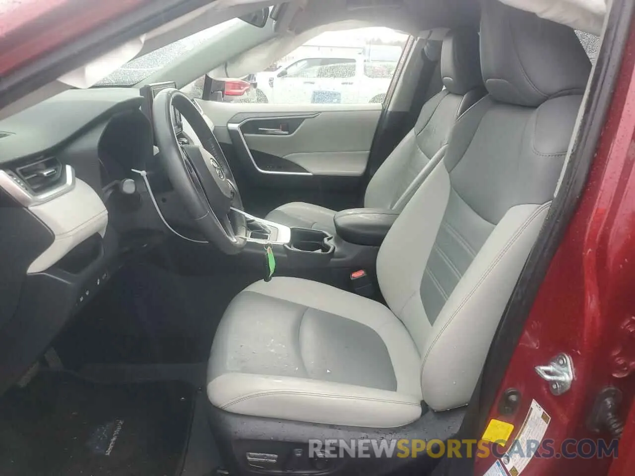 7 Photograph of a damaged car JTMA1RFV3KD514588 TOYOTA RAV4 2019