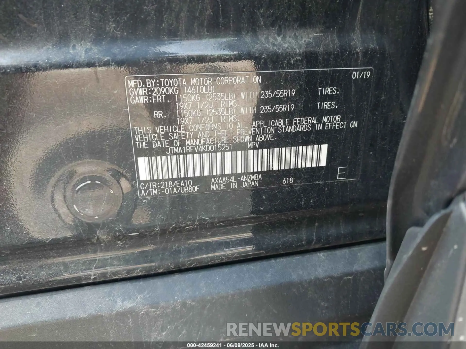 9 Photograph of a damaged car JTMA1RFV4KD015251 TOYOTA RAV4 2019
