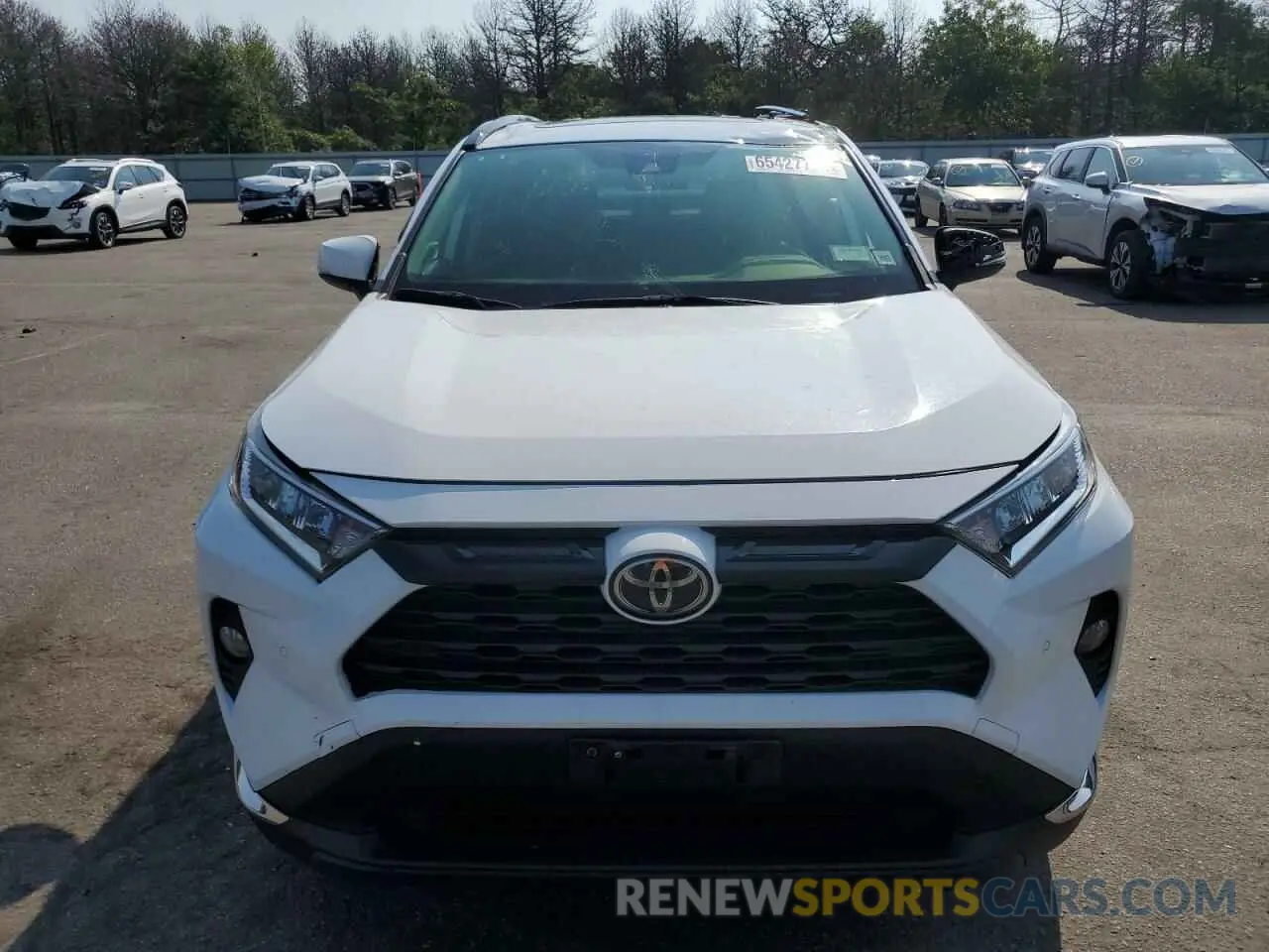 5 Photograph of a damaged car JTMA1RFV4KD502708 TOYOTA RAV4 2019