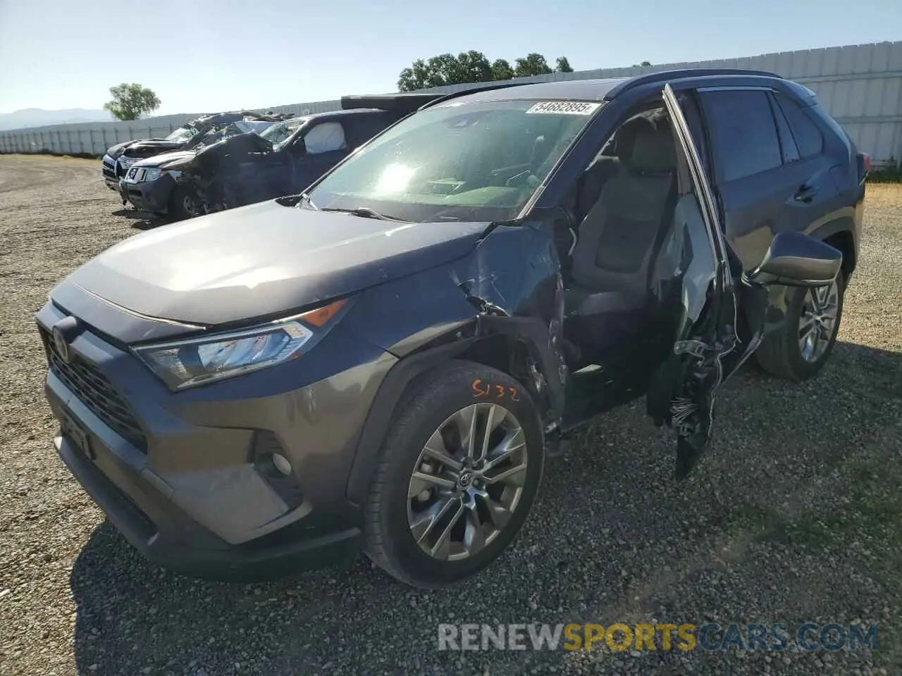 1 Photograph of a damaged car JTMA1RFV4KJ014439 TOYOTA RAV4 2019