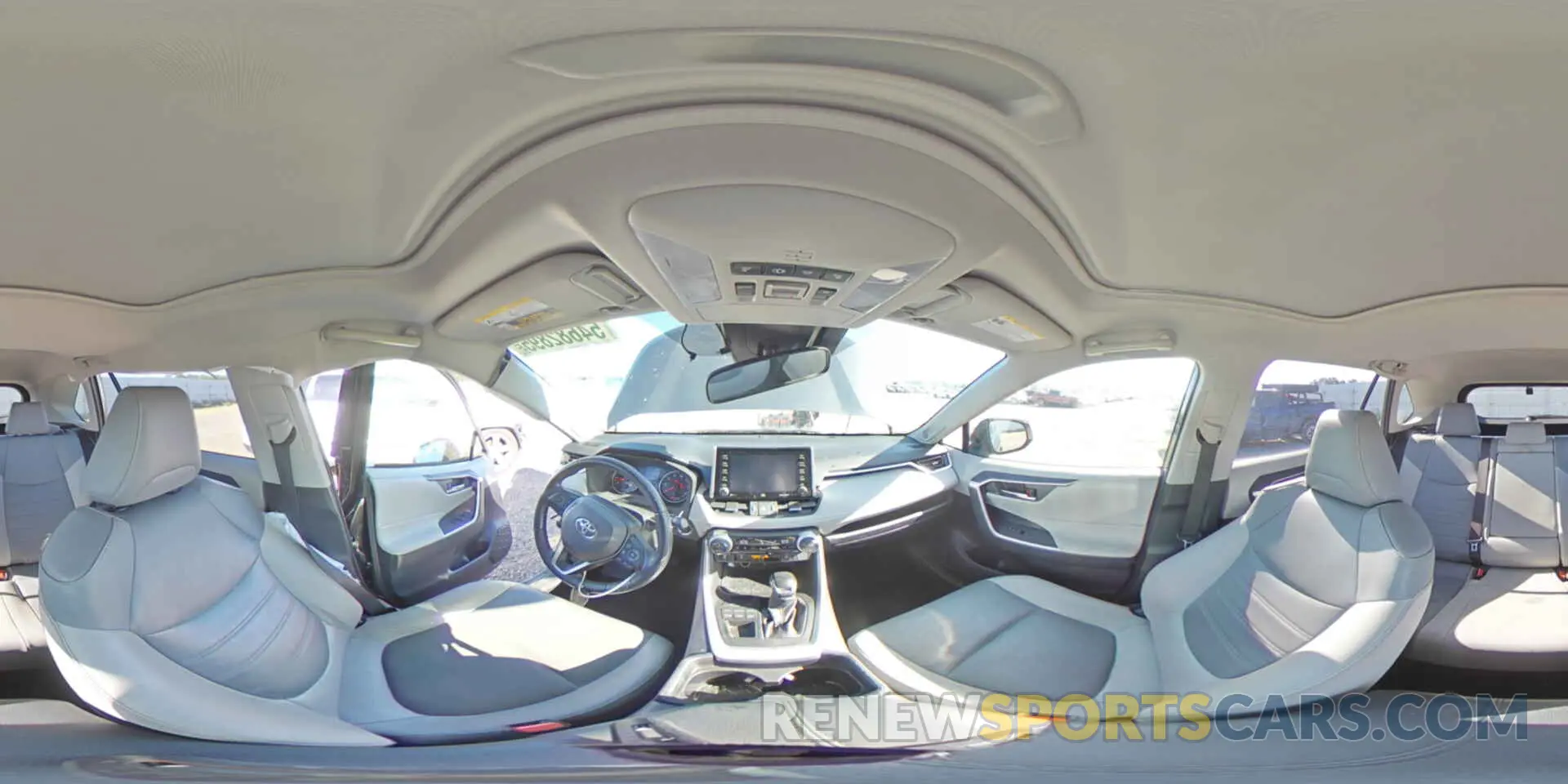 15 Photograph of a damaged car JTMA1RFV4KJ014439 TOYOTA RAV4 2019