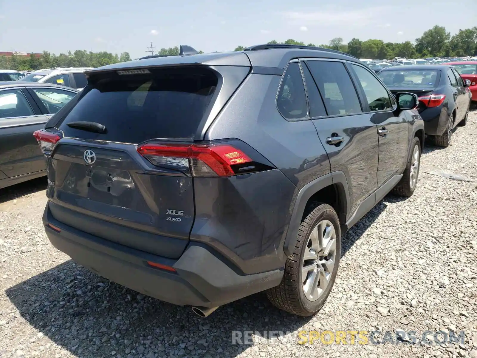 4 Photograph of a damaged car JTMA1RFV5KD018210 TOYOTA RAV4 2019