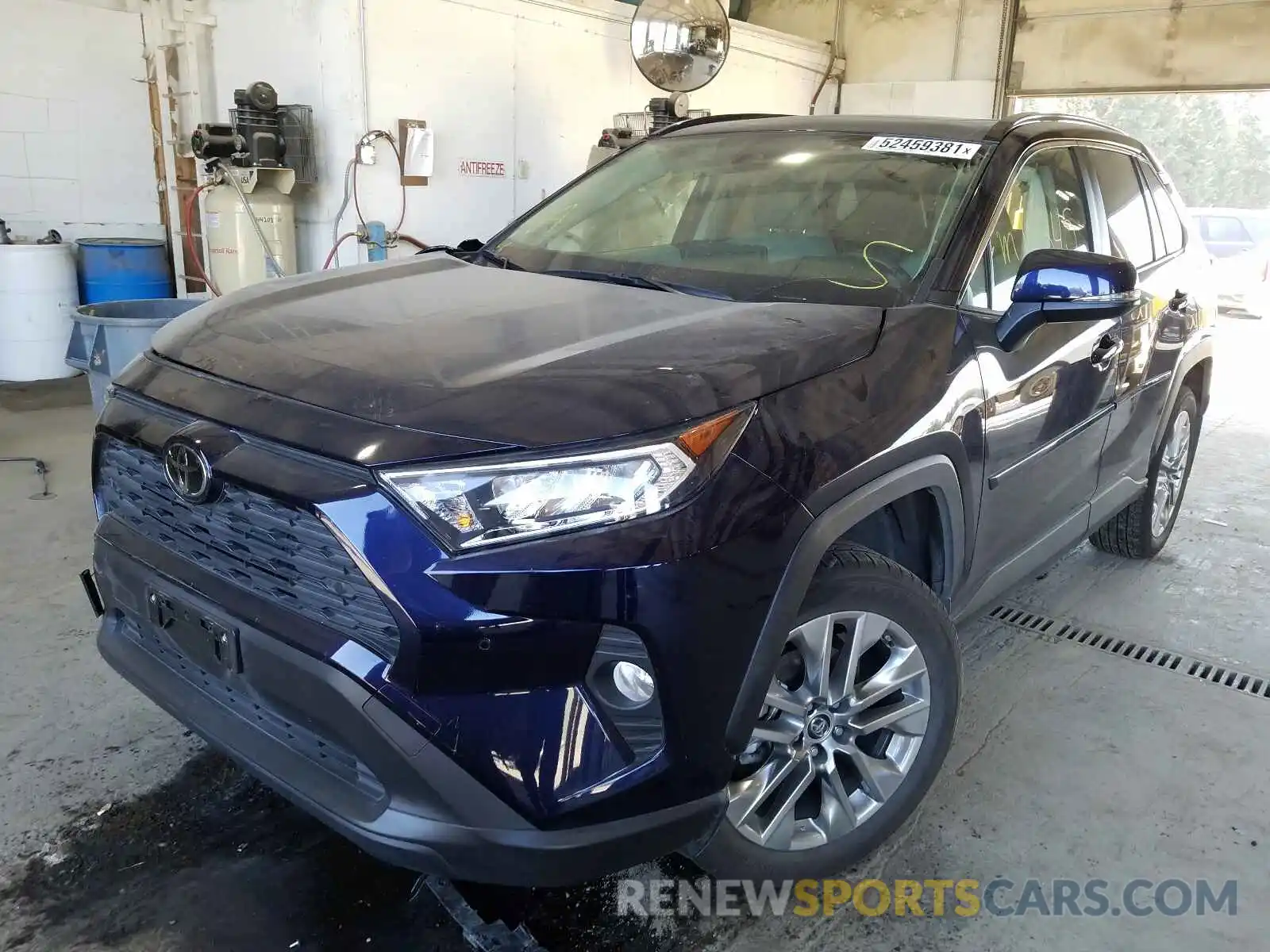 2 Photograph of a damaged car JTMA1RFV5KD024878 TOYOTA RAV4 2019