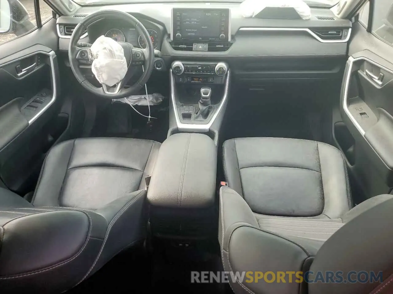 8 Photograph of a damaged car JTMA1RFV5KD503348 TOYOTA RAV4 2019