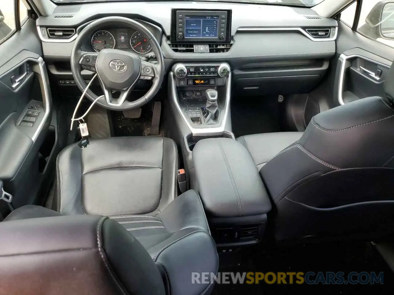 8 Photograph of a damaged car JTMA1RFV5KD509117 TOYOTA RAV4 2019