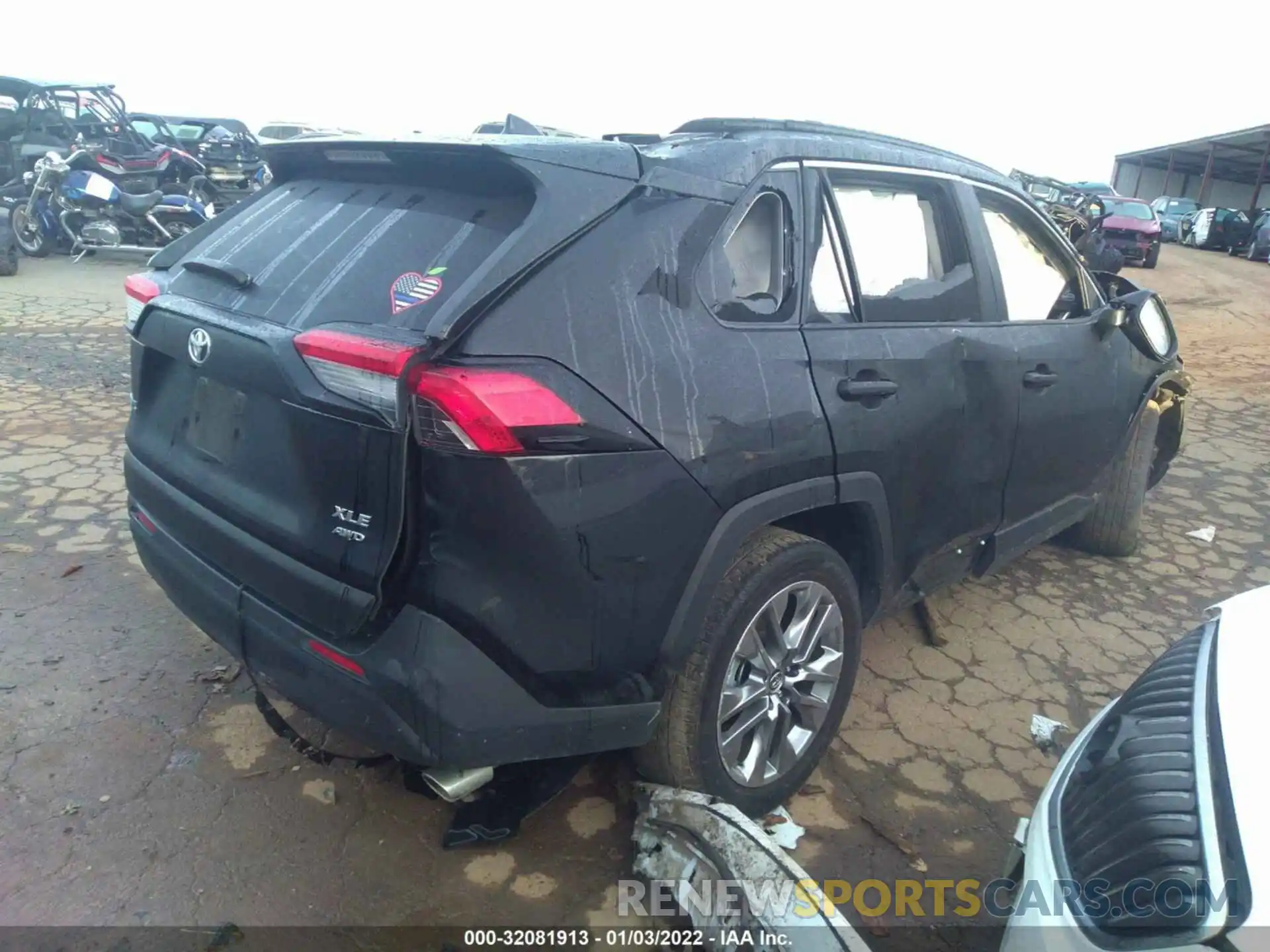 4 Photograph of a damaged car JTMA1RFV5KJ001585 TOYOTA RAV4 2019