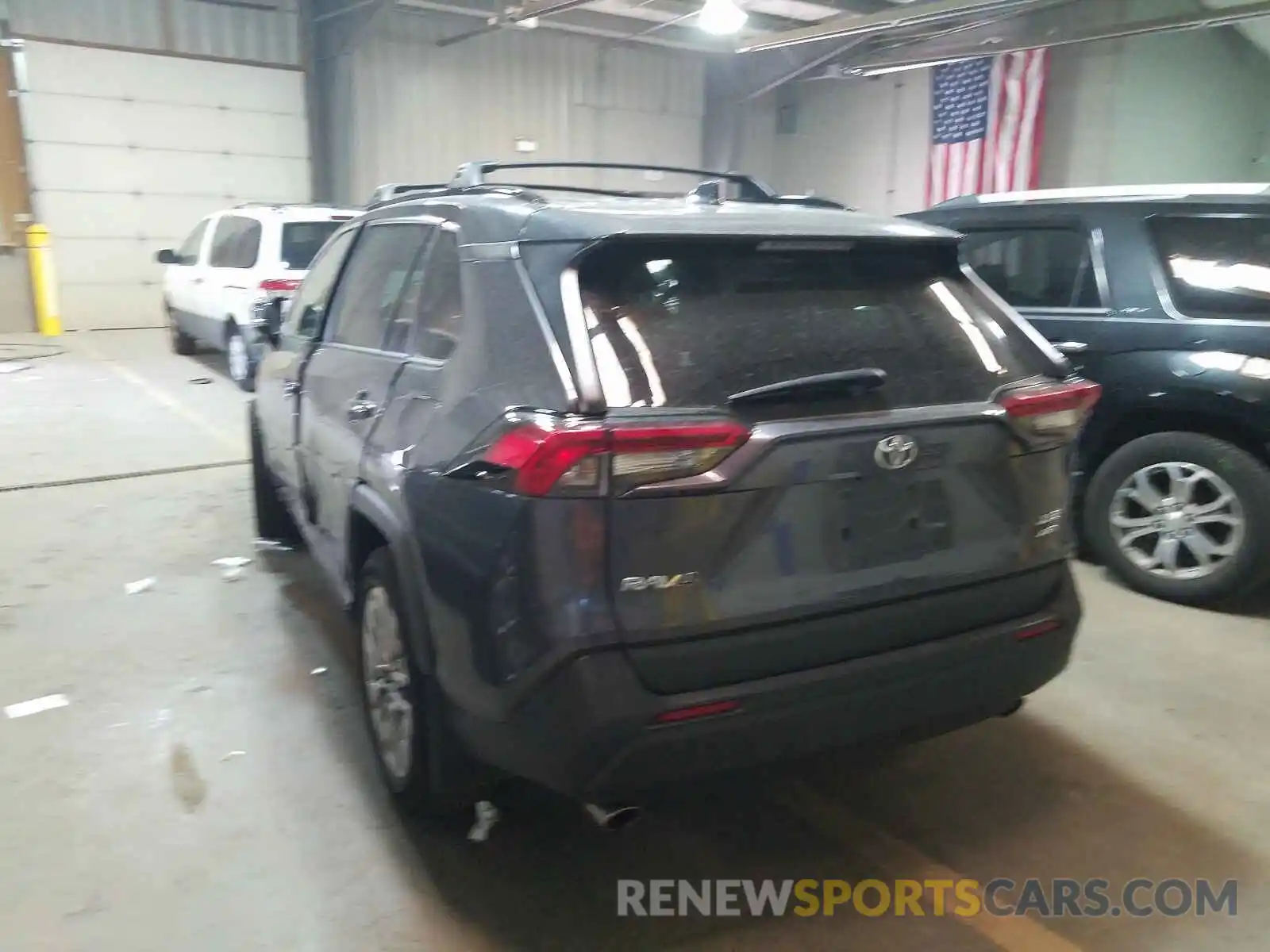 3 Photograph of a damaged car JTMA1RFV5KJ008911 TOYOTA RAV4 2019