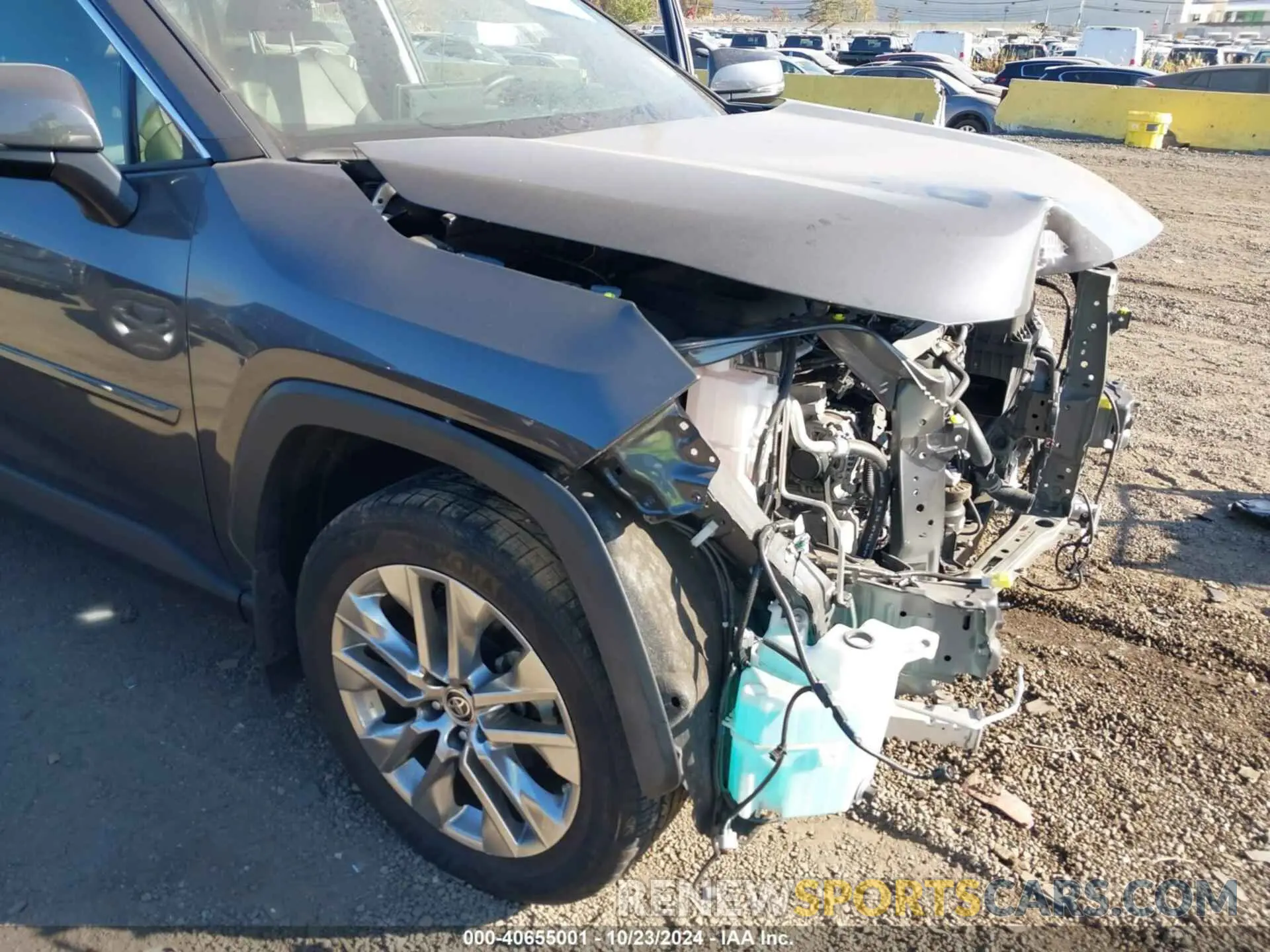 17 Photograph of a damaged car JTMA1RFV5KJ023649 TOYOTA RAV4 2019
