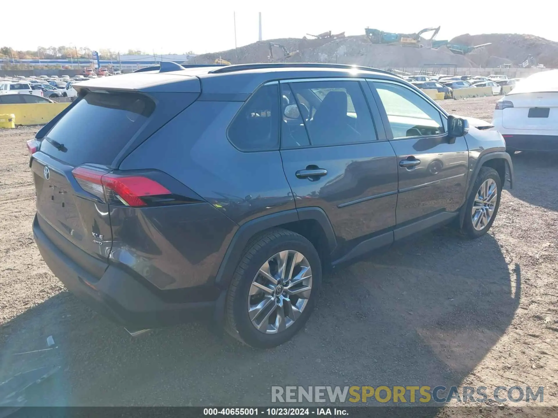 4 Photograph of a damaged car JTMA1RFV5KJ023649 TOYOTA RAV4 2019