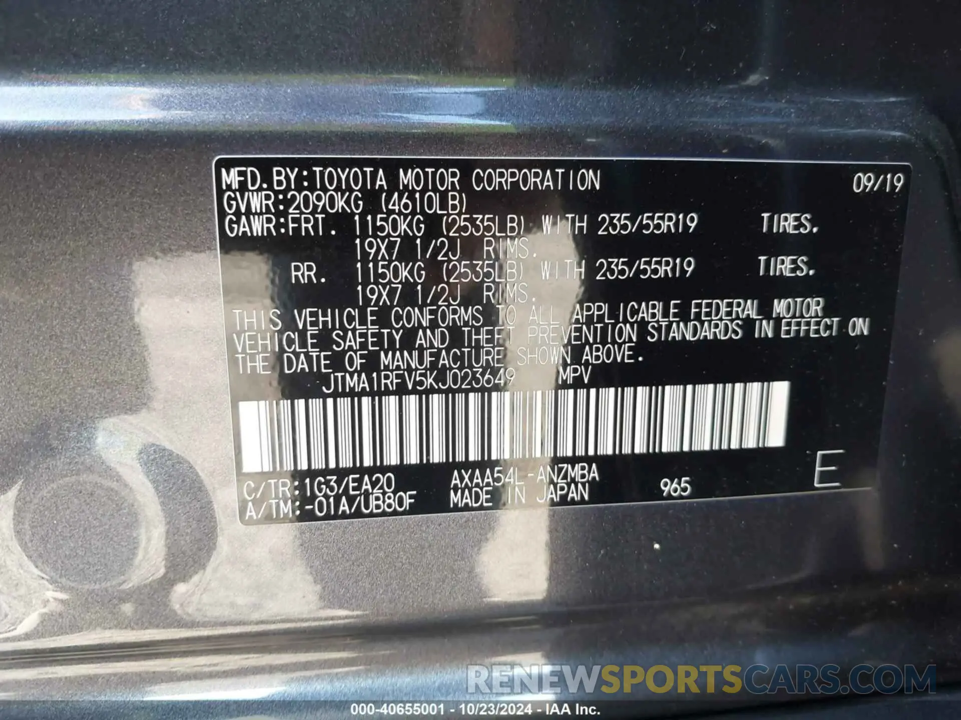 9 Photograph of a damaged car JTMA1RFV5KJ023649 TOYOTA RAV4 2019