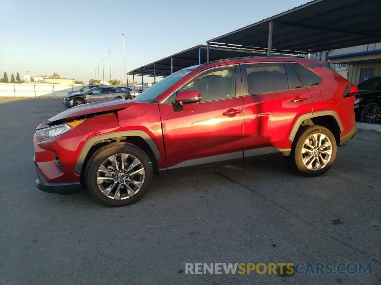 1 Photograph of a damaged car JTMA1RFV6KD015977 TOYOTA RAV4 2019