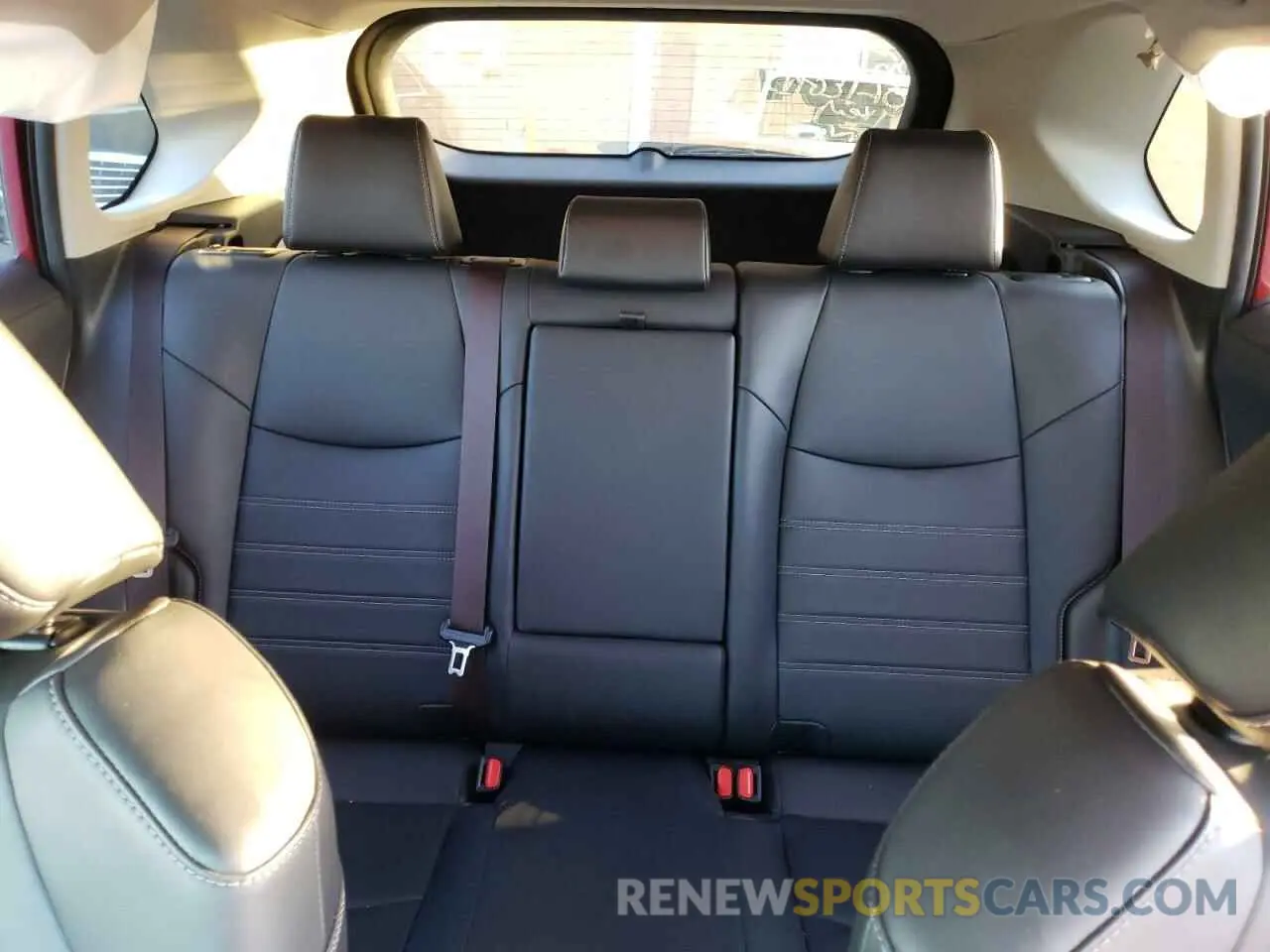 10 Photograph of a damaged car JTMA1RFV6KD015977 TOYOTA RAV4 2019