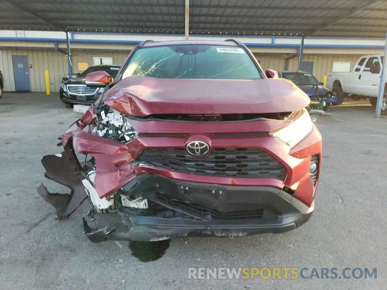 5 Photograph of a damaged car JTMA1RFV6KD015977 TOYOTA RAV4 2019