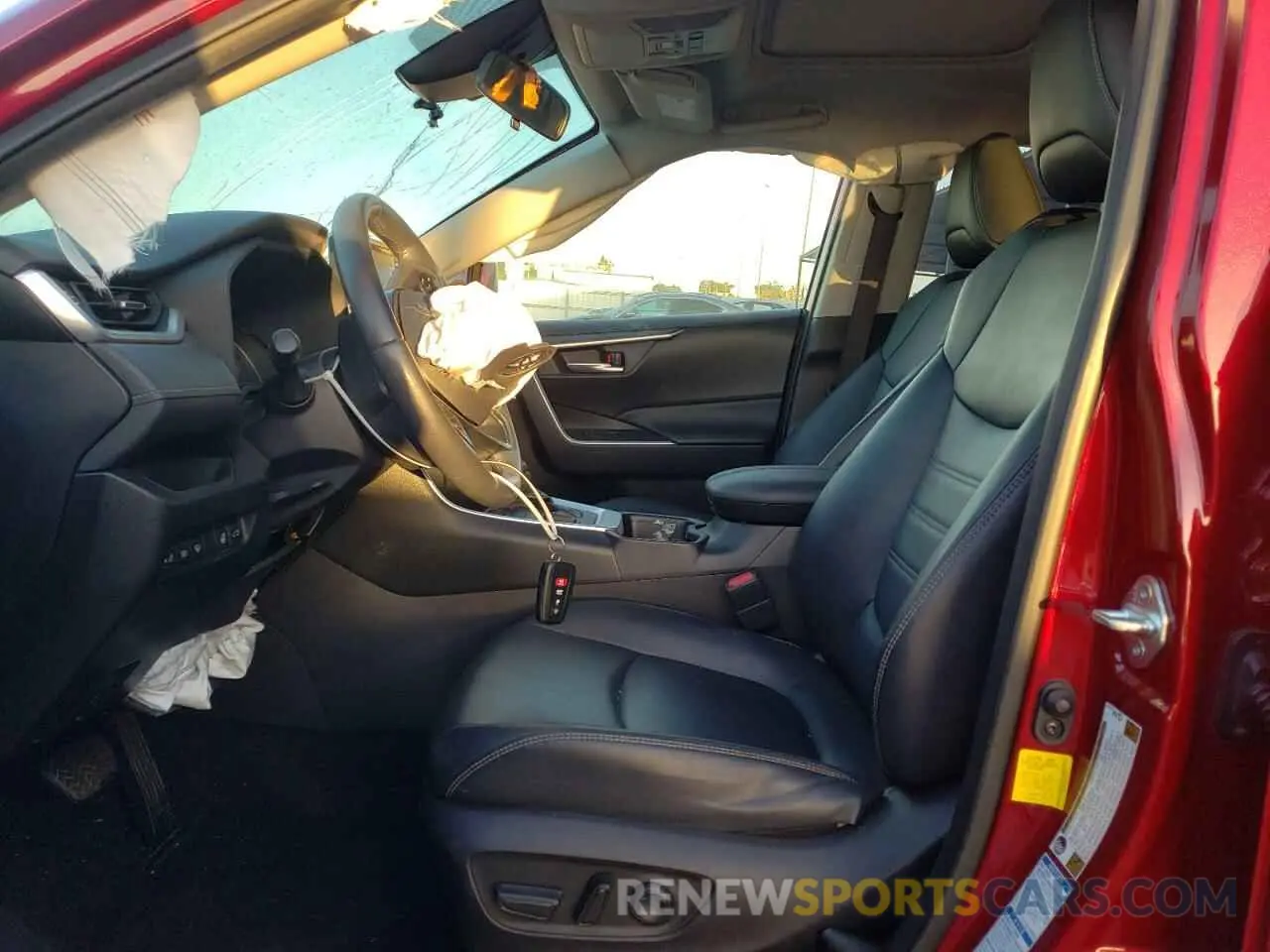 7 Photograph of a damaged car JTMA1RFV6KD015977 TOYOTA RAV4 2019