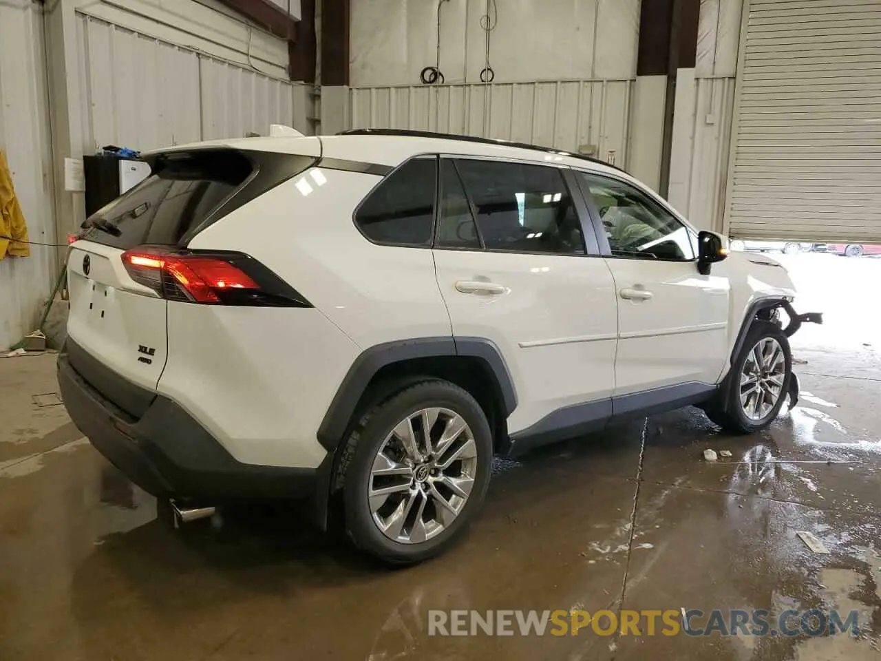3 Photograph of a damaged car JTMA1RFV6KD016871 TOYOTA RAV4 2019