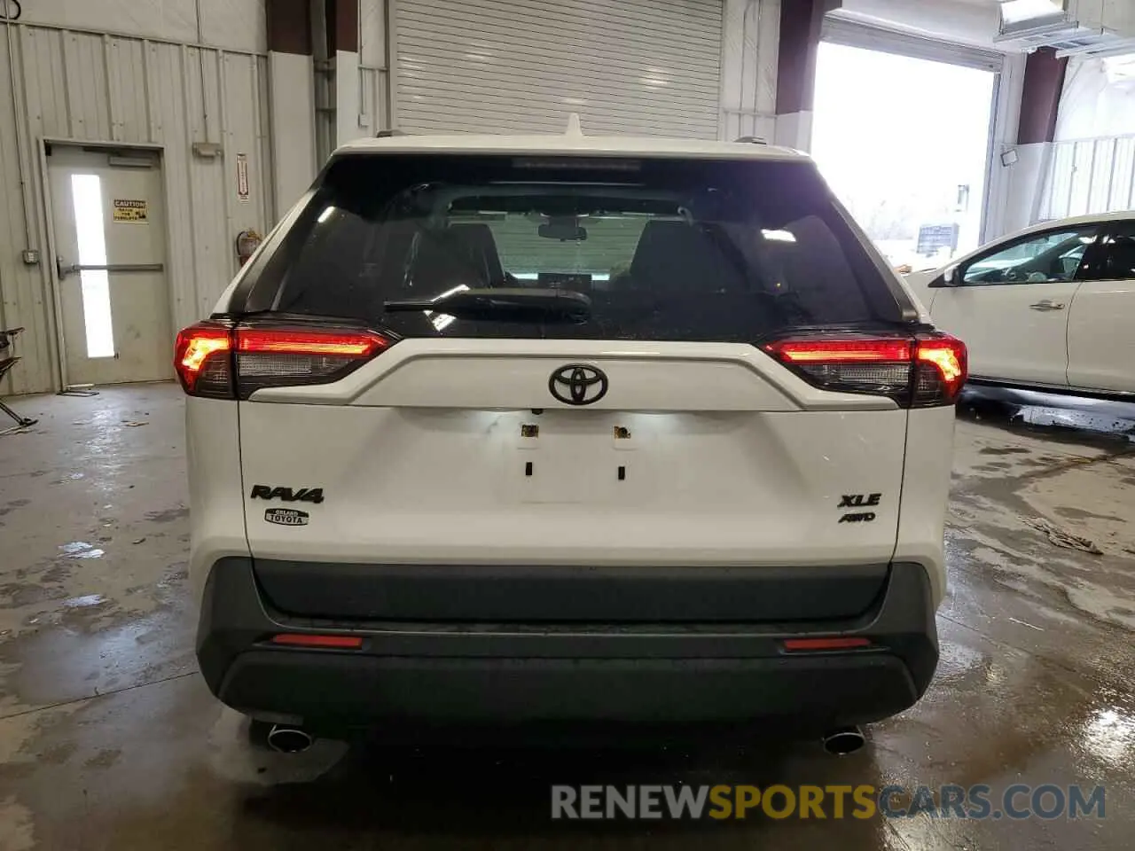6 Photograph of a damaged car JTMA1RFV6KD016871 TOYOTA RAV4 2019