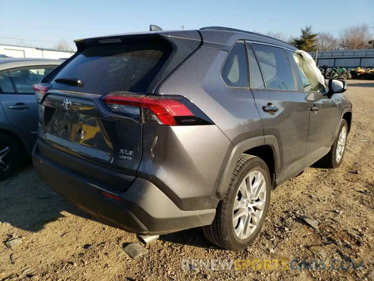 4 Photograph of a damaged car JTMA1RFV6KD029989 TOYOTA RAV4 2019