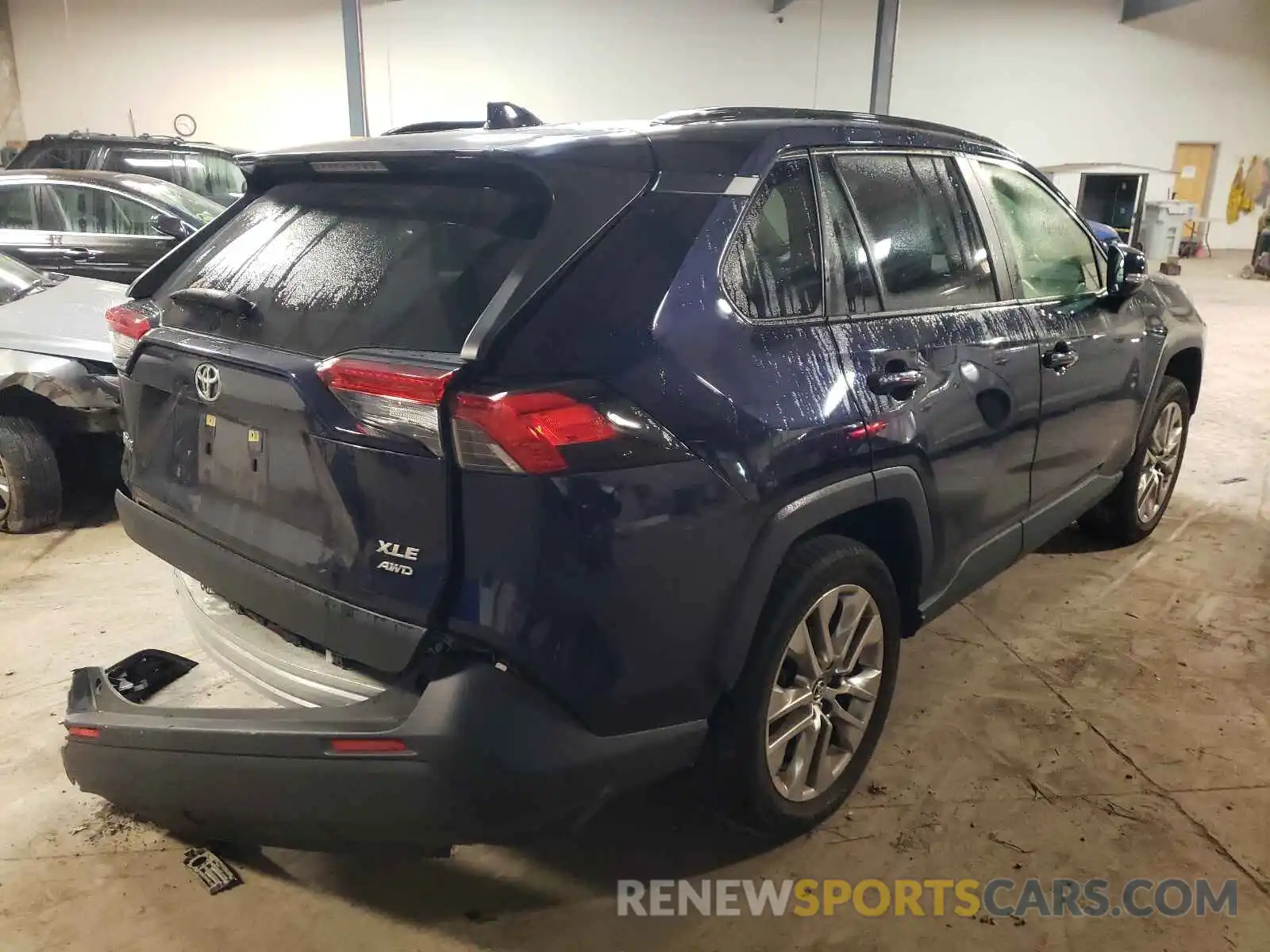 4 Photograph of a damaged car JTMA1RFV6KD504055 TOYOTA RAV4 2019