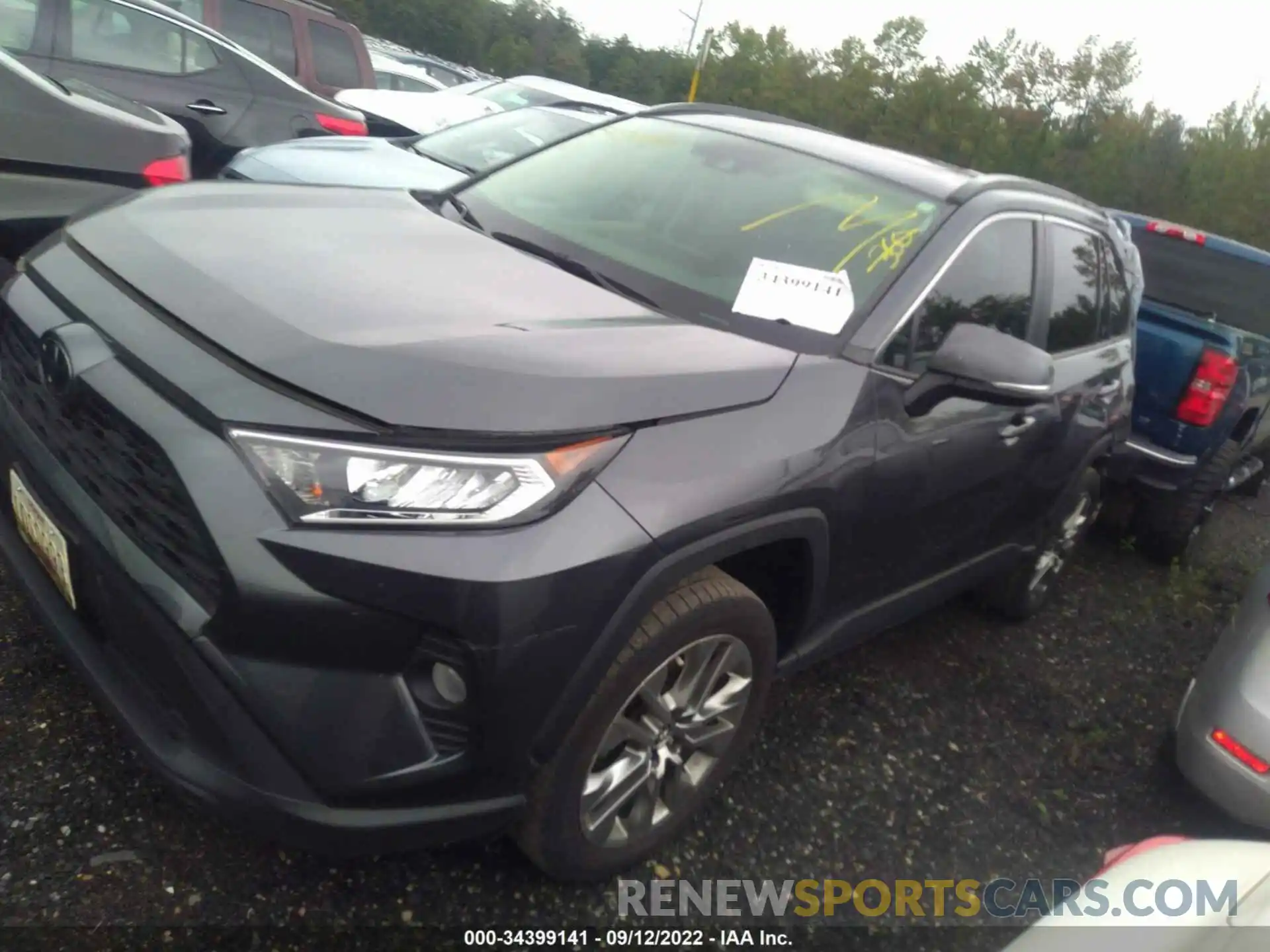 2 Photograph of a damaged car JTMA1RFV7KD020878 TOYOTA RAV4 2019