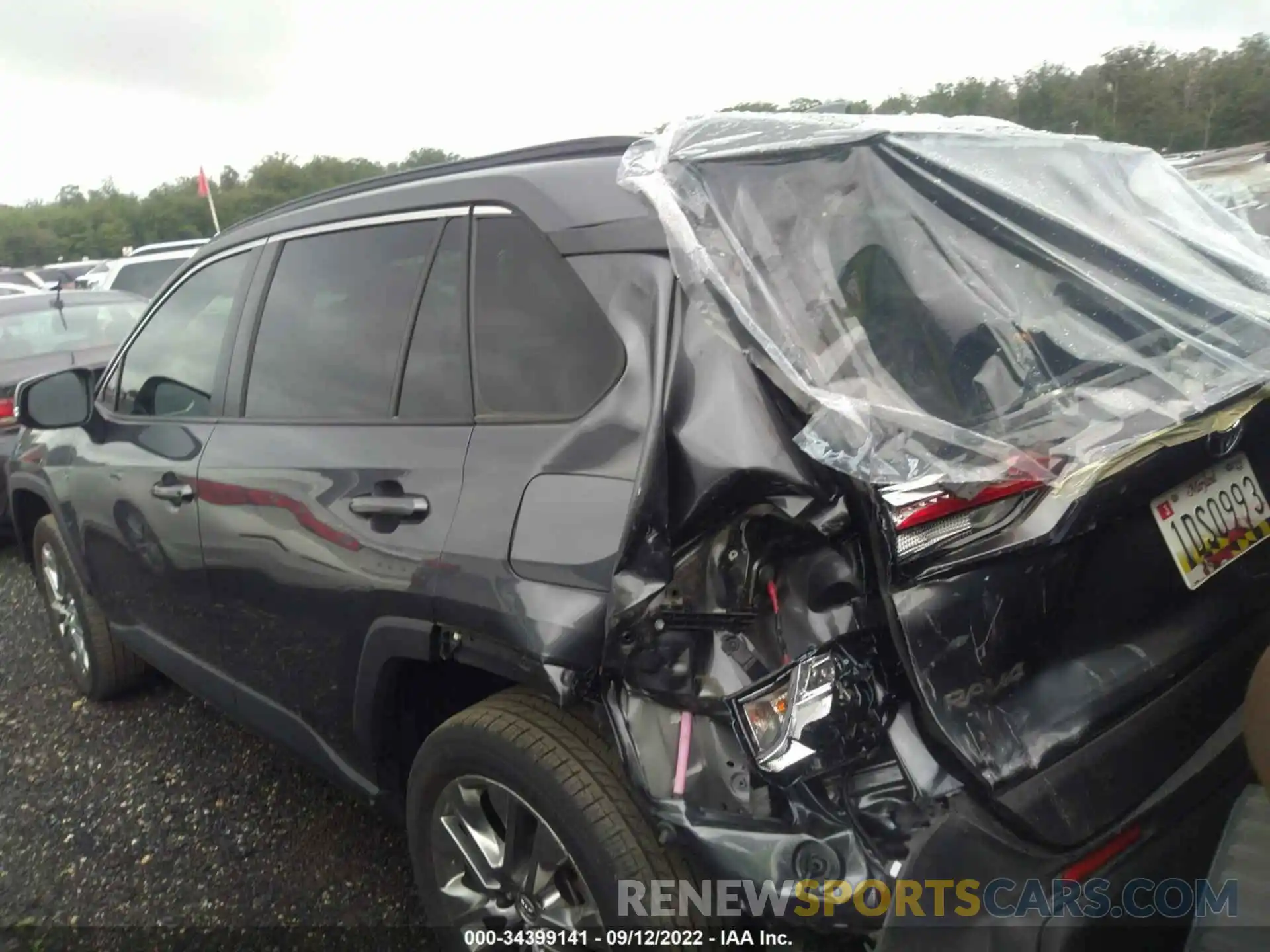 3 Photograph of a damaged car JTMA1RFV7KD020878 TOYOTA RAV4 2019