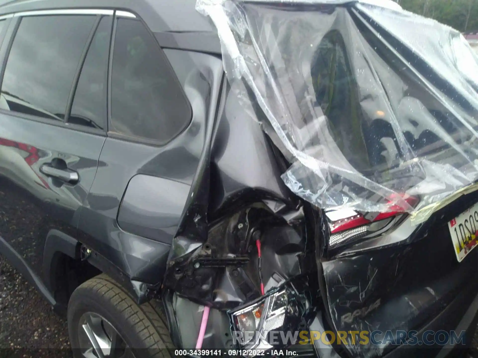 6 Photograph of a damaged car JTMA1RFV7KD020878 TOYOTA RAV4 2019