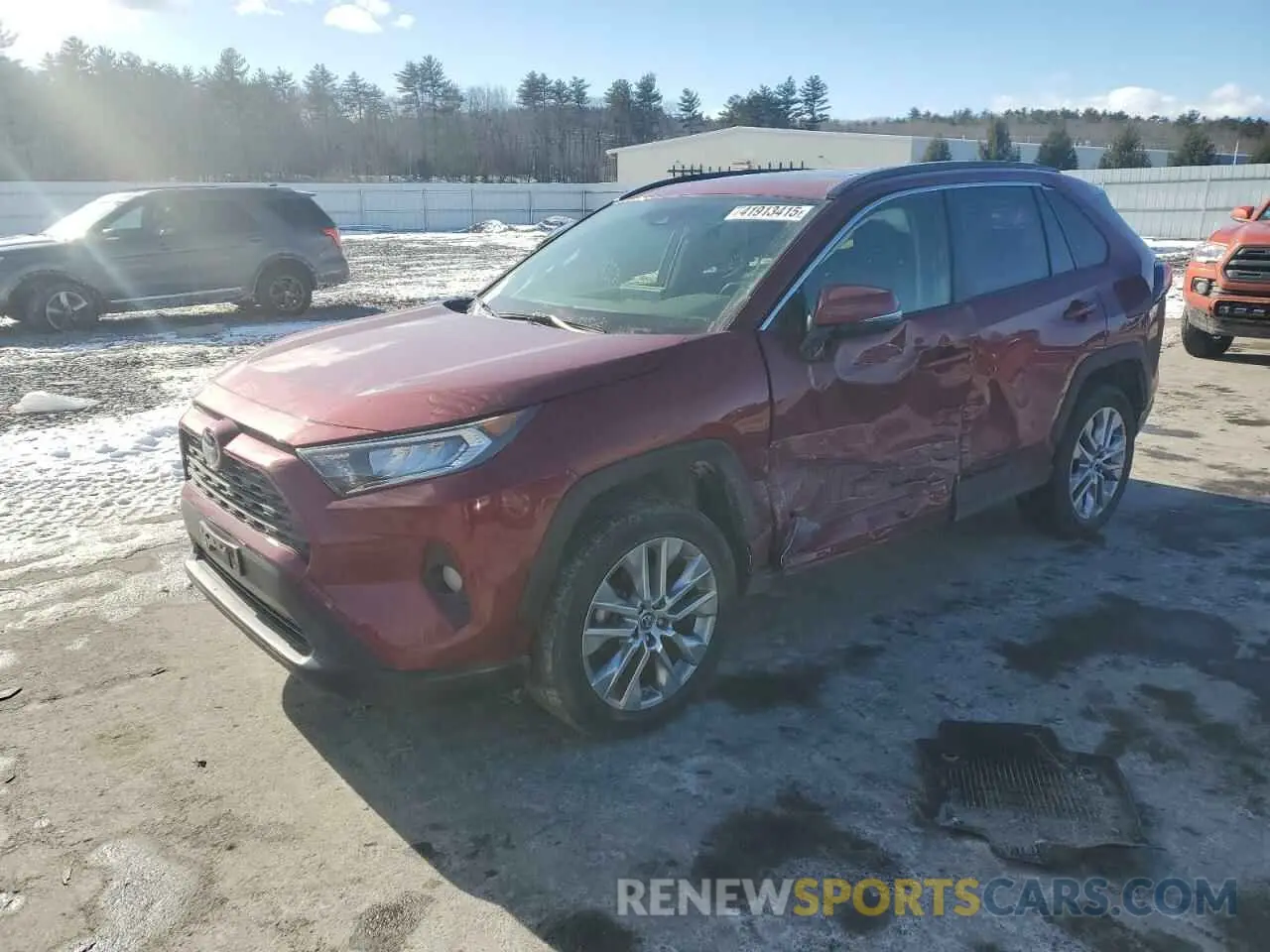 1 Photograph of a damaged car JTMA1RFV8KD036460 TOYOTA RAV4 2019