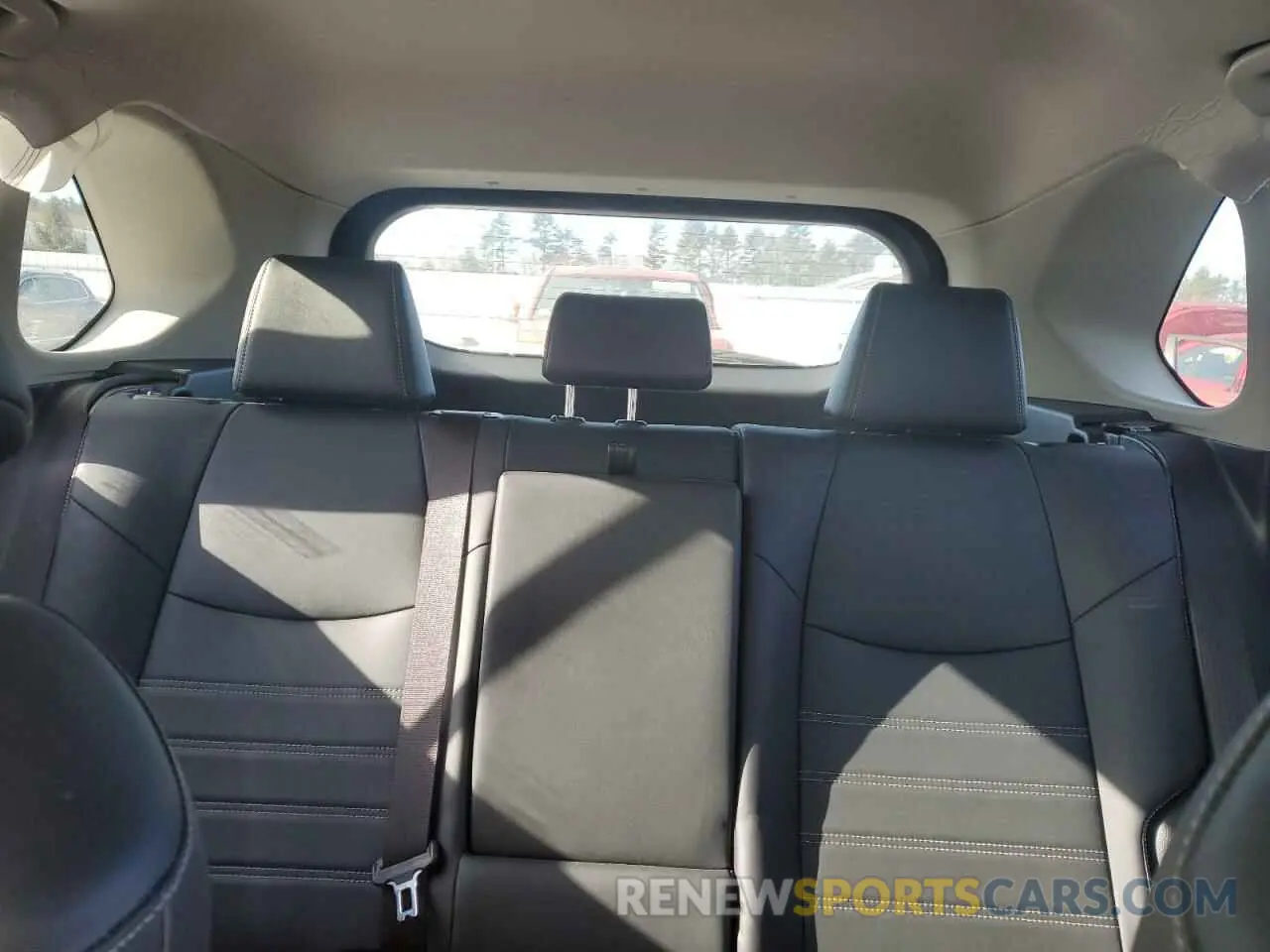 10 Photograph of a damaged car JTMA1RFV8KD036460 TOYOTA RAV4 2019