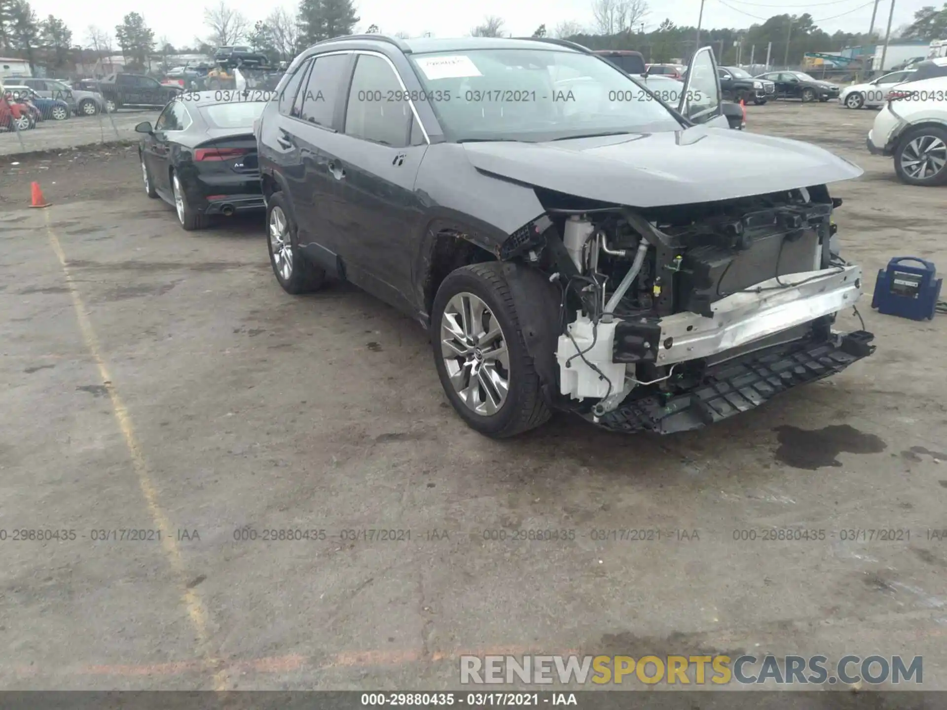 1 Photograph of a damaged car JTMA1RFV8KD511461 TOYOTA RAV4 2019