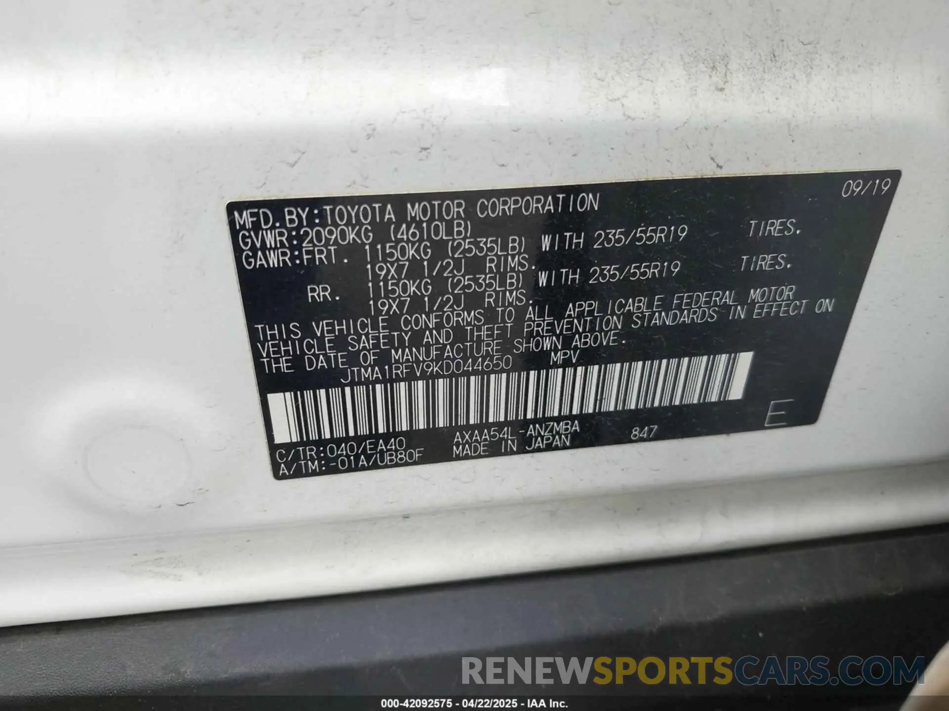 9 Photograph of a damaged car JTMA1RFV9KD044650 TOYOTA RAV4 2019