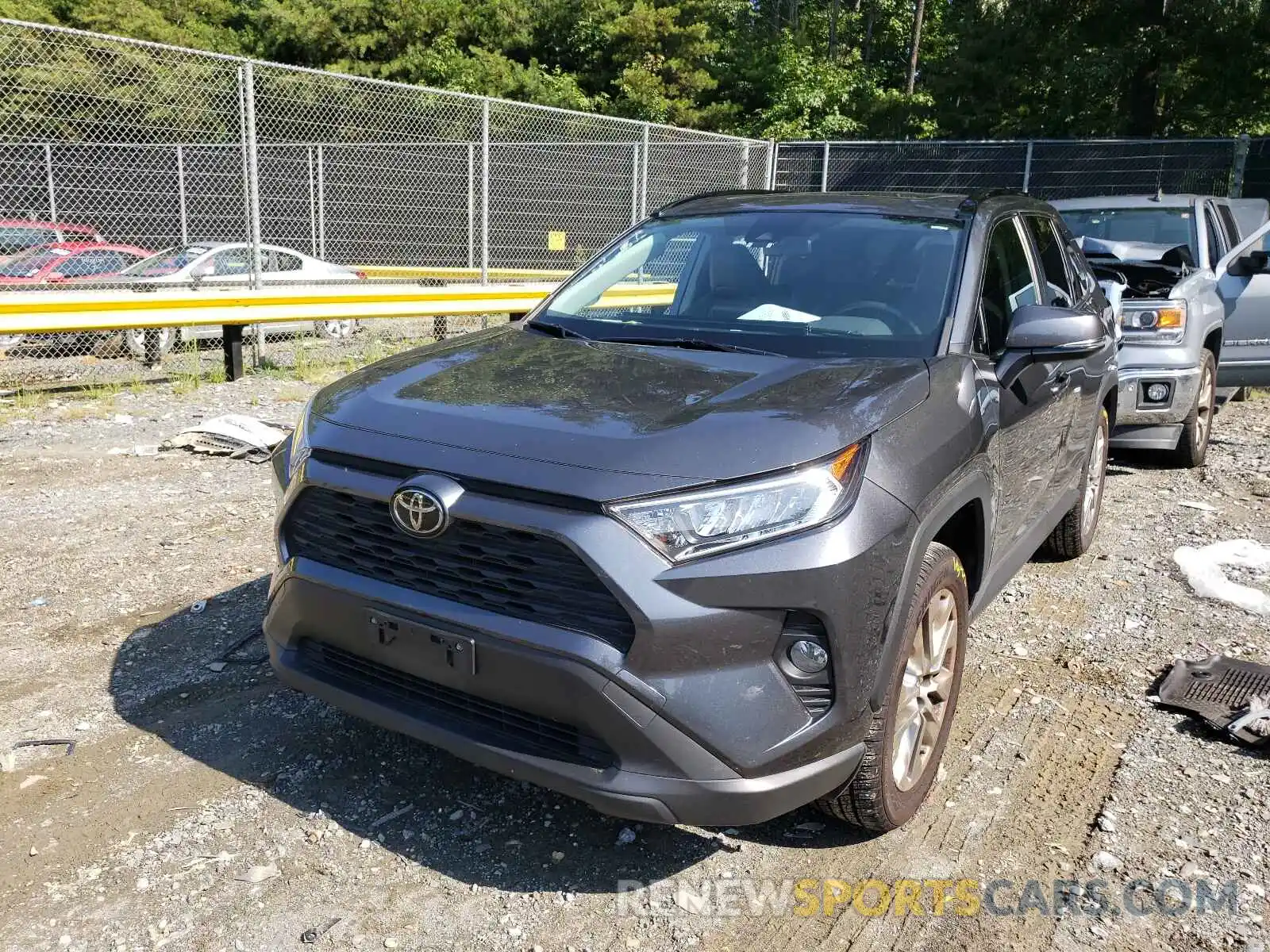 2 Photograph of a damaged car JTMA1RFV9KD506916 TOYOTA RAV4 2019