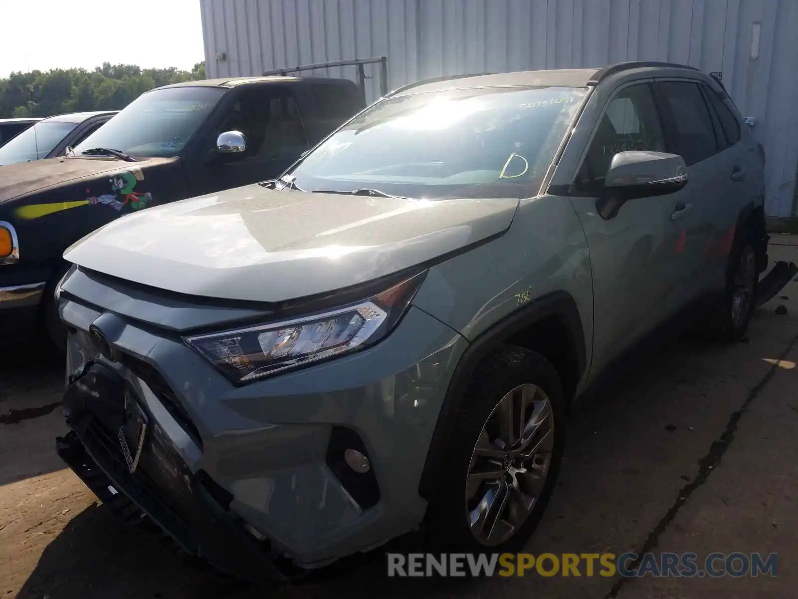 2 Photograph of a damaged car JTMA1RFV9KD513607 TOYOTA RAV4 2019