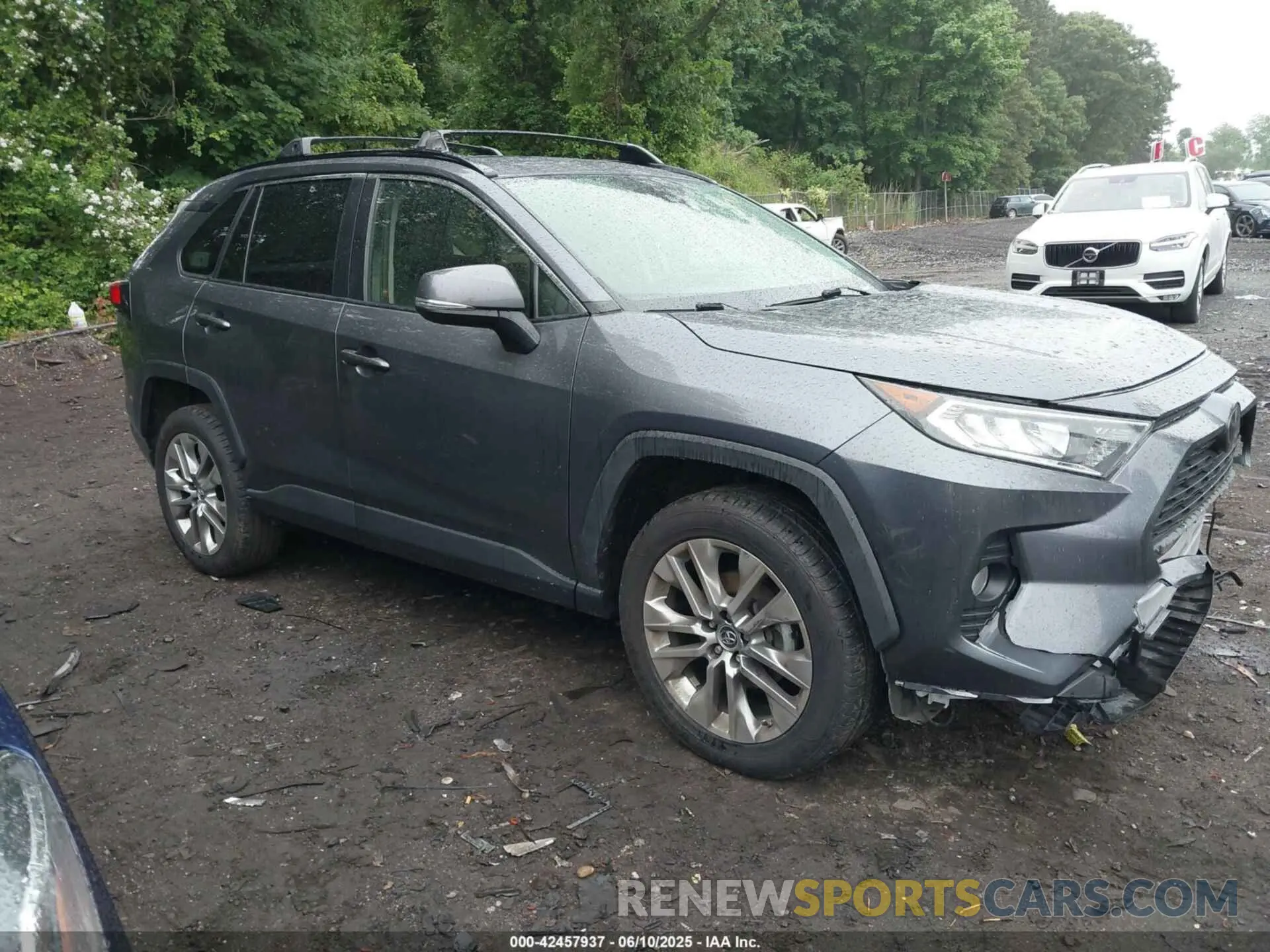 13 Photograph of a damaged car JTMA1RFVXKD515799 TOYOTA RAV4 2019