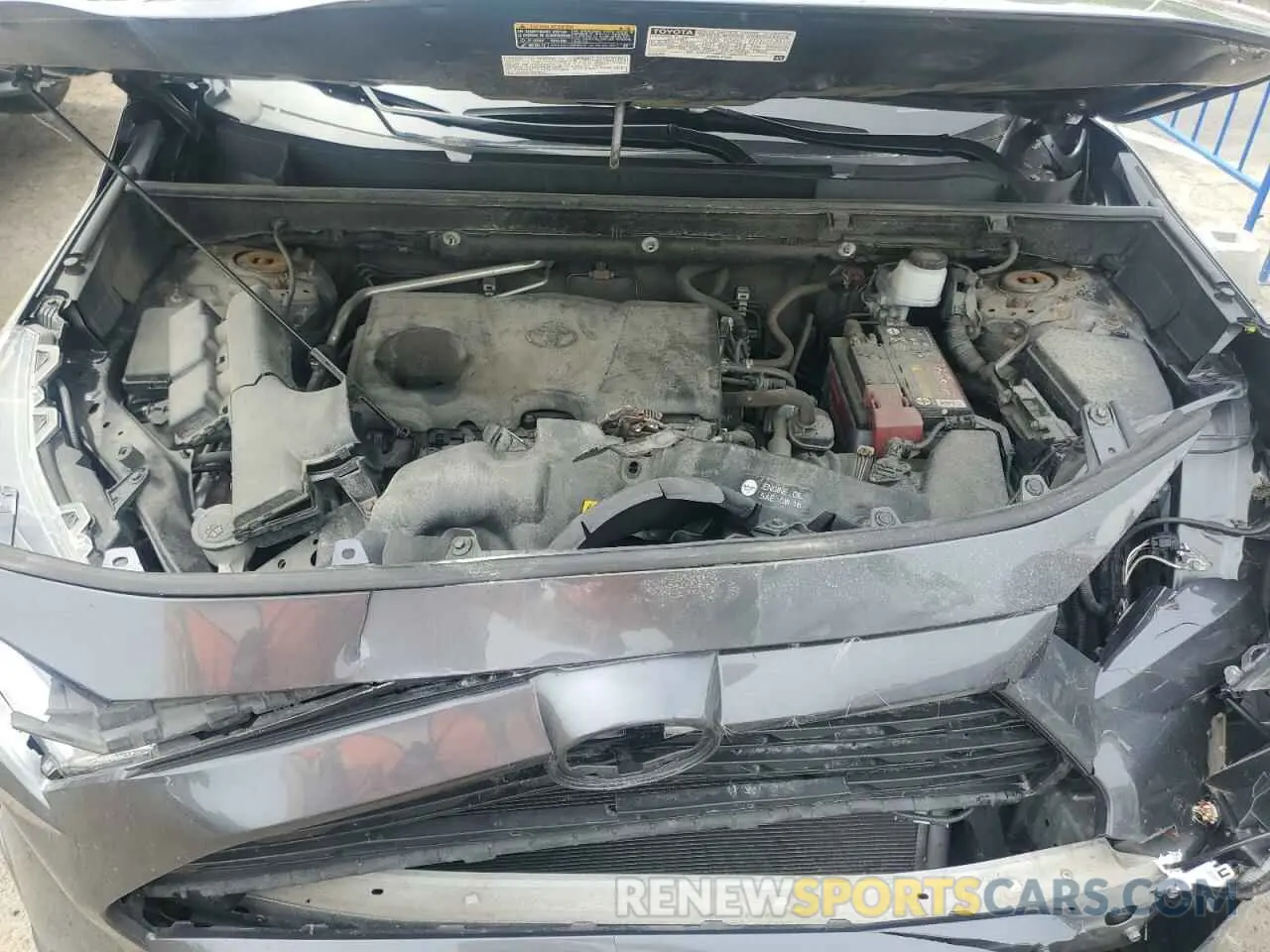 11 Photograph of a damaged car JTMA1RFVXKJ002408 TOYOTA RAV4 2019