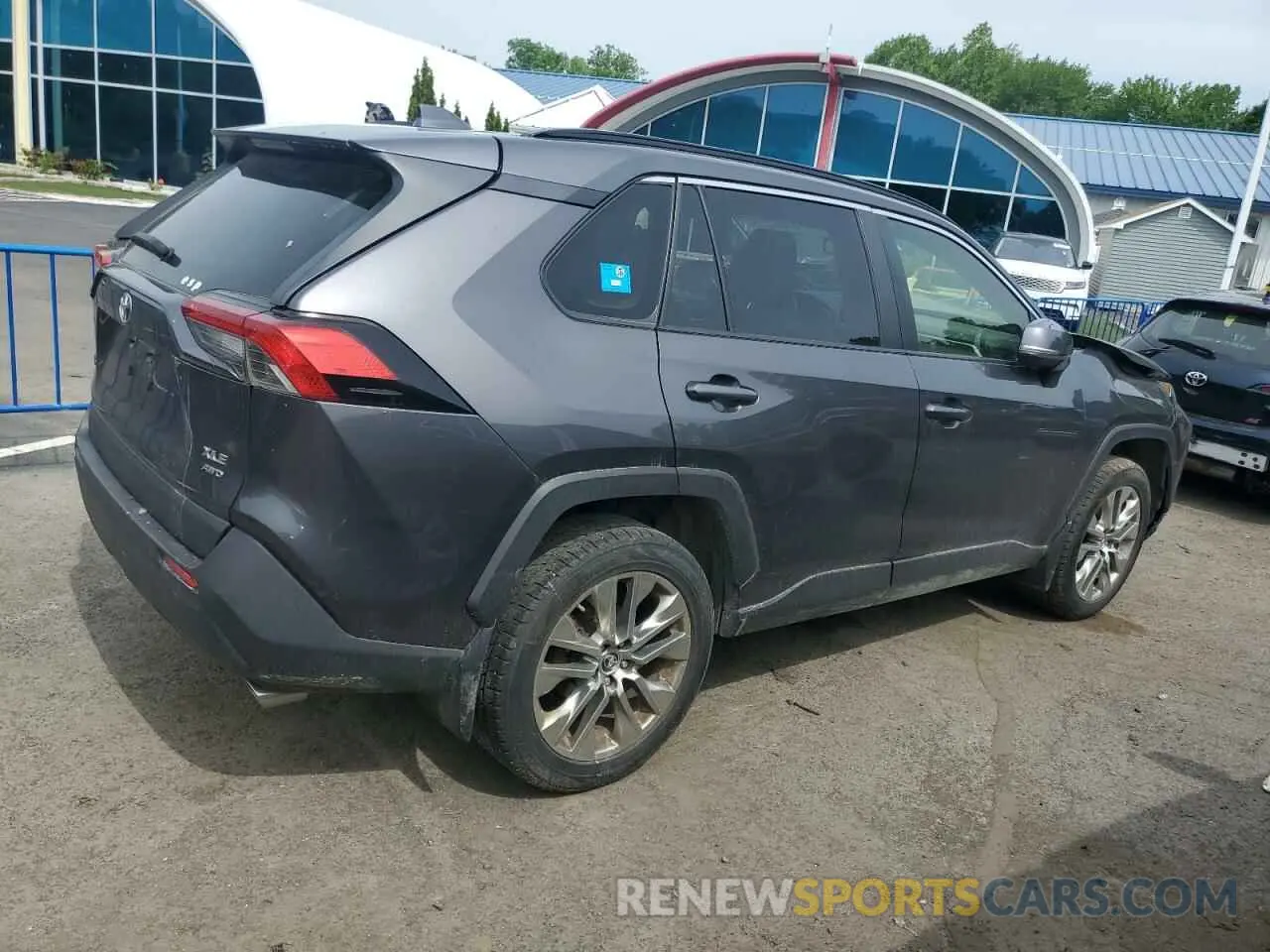 3 Photograph of a damaged car JTMA1RFVXKJ002408 TOYOTA RAV4 2019