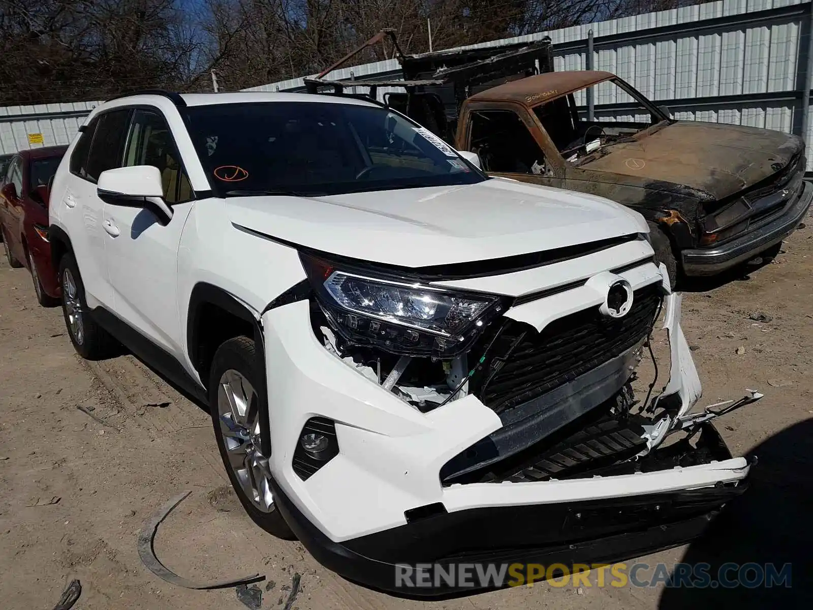 1 Photograph of a damaged car JTMC1RFV0KD014803 TOYOTA RAV4 2019