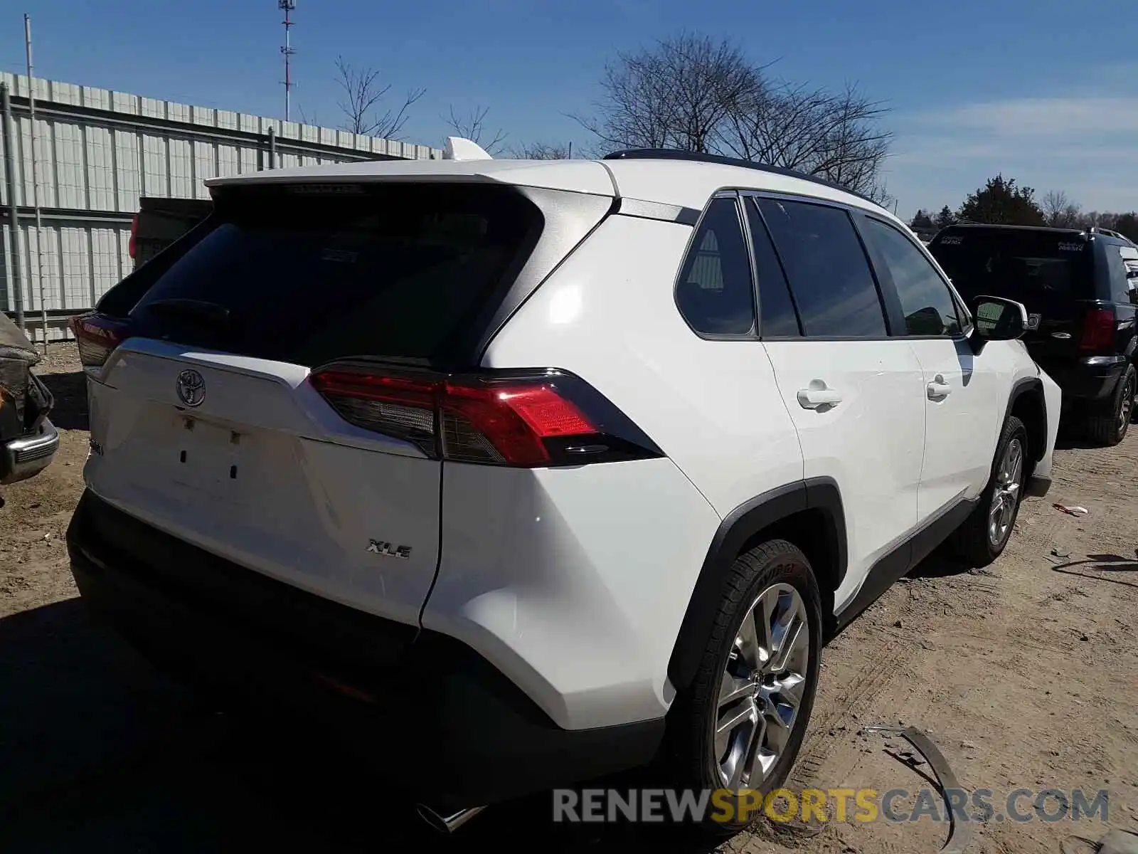 4 Photograph of a damaged car JTMC1RFV0KD014803 TOYOTA RAV4 2019