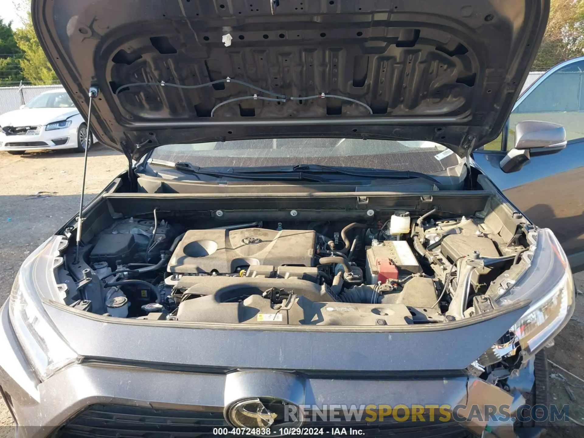 10 Photograph of a damaged car JTMC1RFV0KD036087 TOYOTA RAV4 2019