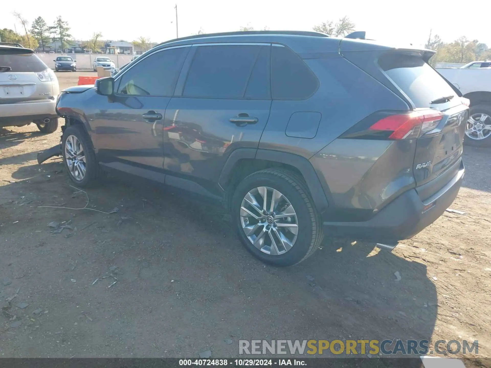 3 Photograph of a damaged car JTMC1RFV0KD036087 TOYOTA RAV4 2019