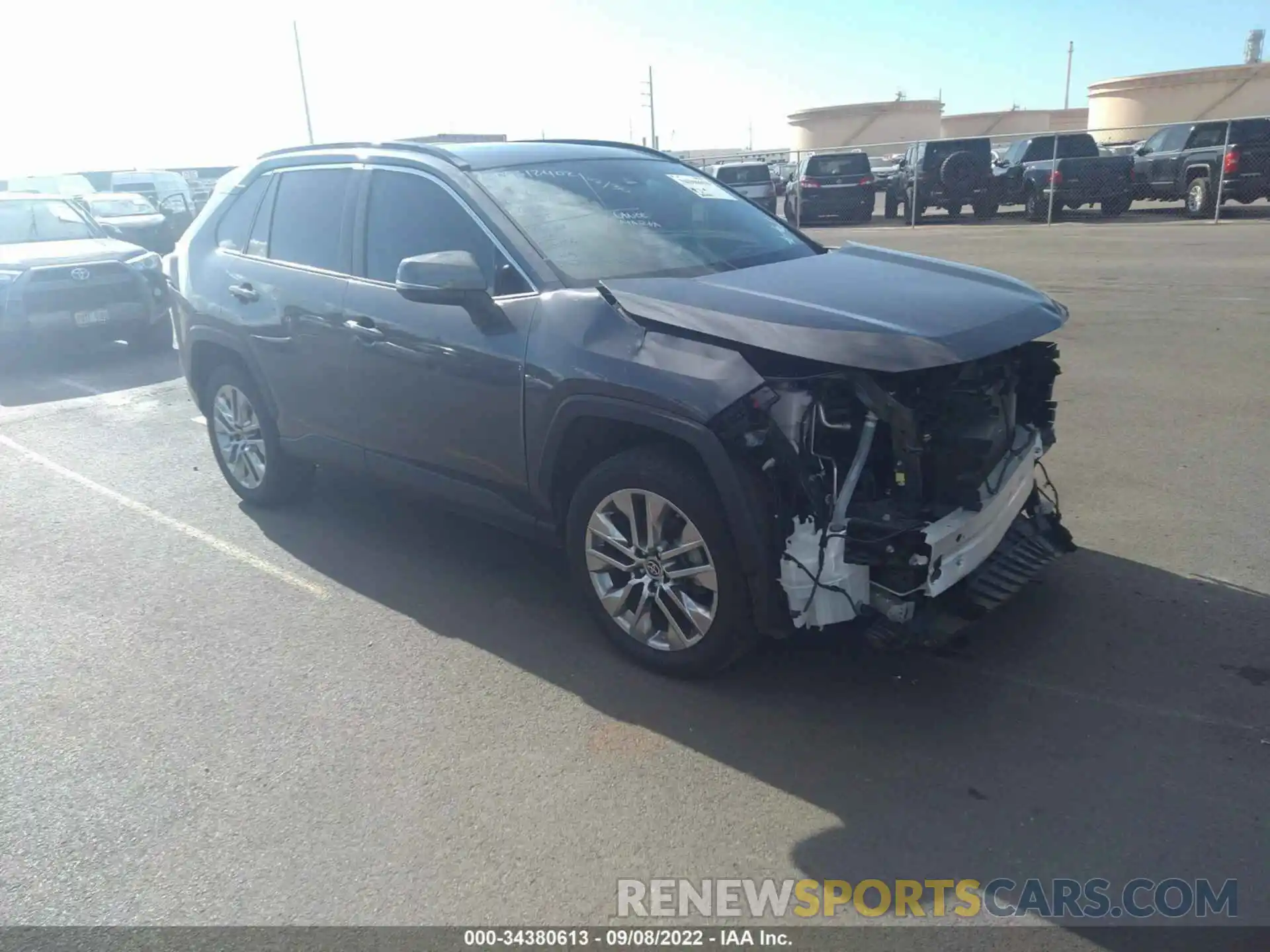 1 Photograph of a damaged car JTMC1RFV0KD041208 TOYOTA RAV4 2019