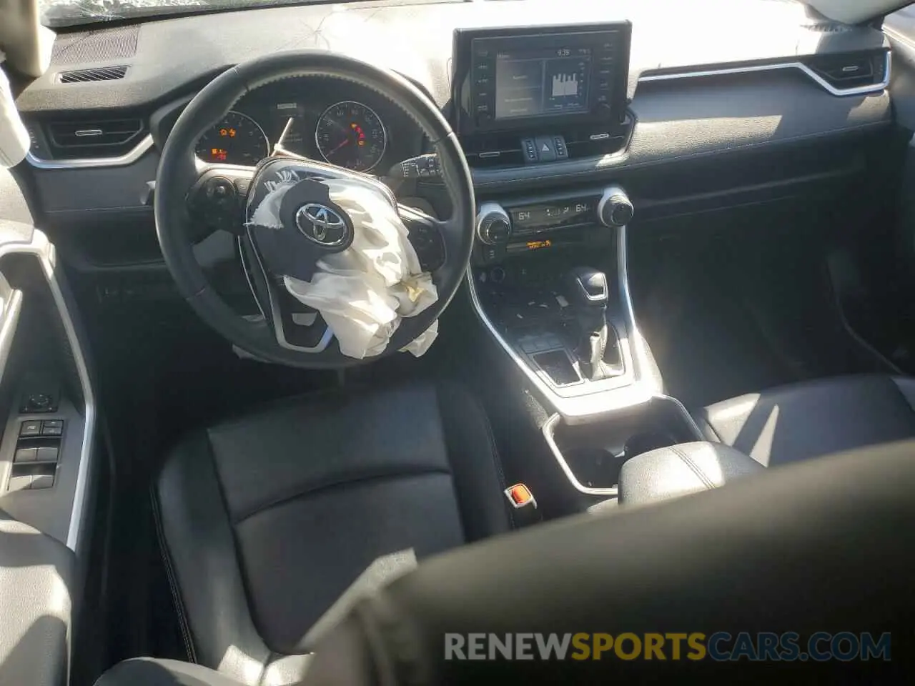 8 Photograph of a damaged car JTMC1RFV0KD508109 TOYOTA RAV4 2019