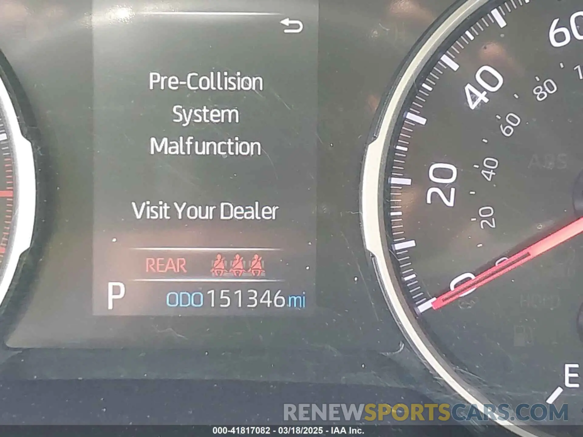 16 Photograph of a damaged car JTMC1RFV0KD515044 TOYOTA RAV4 2019