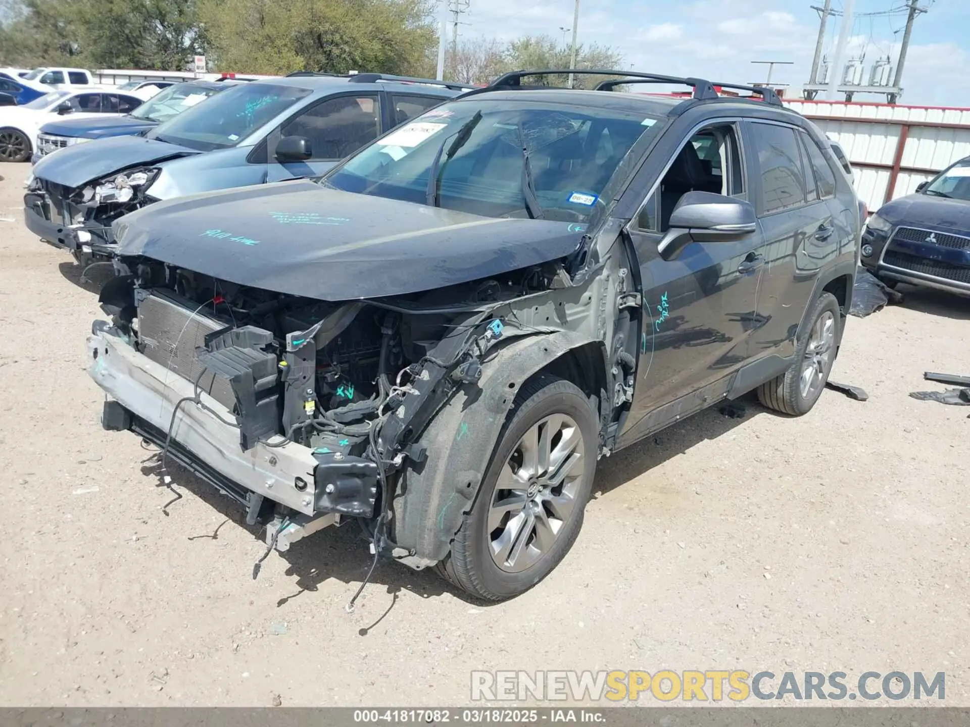 2 Photograph of a damaged car JTMC1RFV0KD515044 TOYOTA RAV4 2019