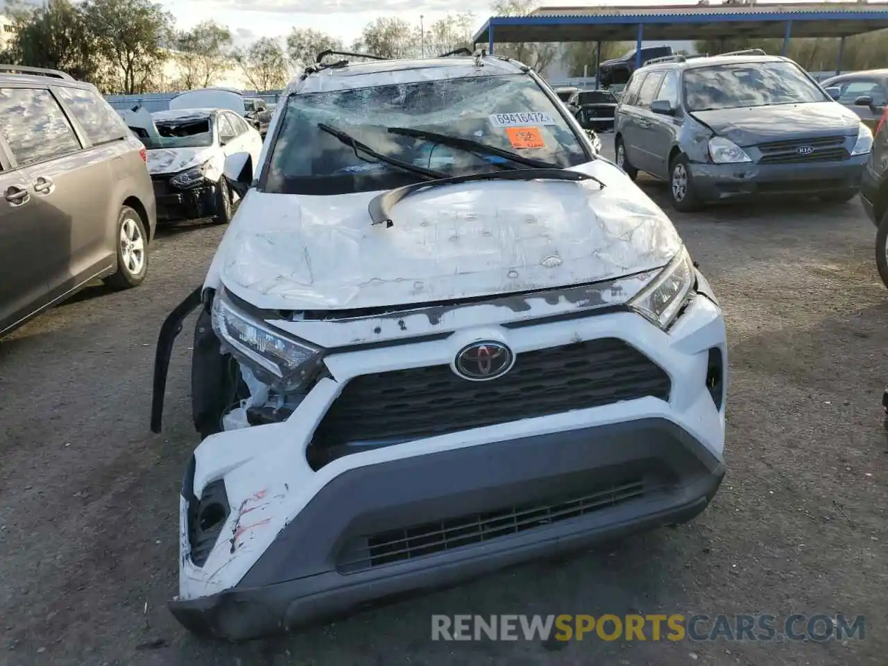 5 Photograph of a damaged car JTMC1RFV0KJ001910 TOYOTA RAV4 2019