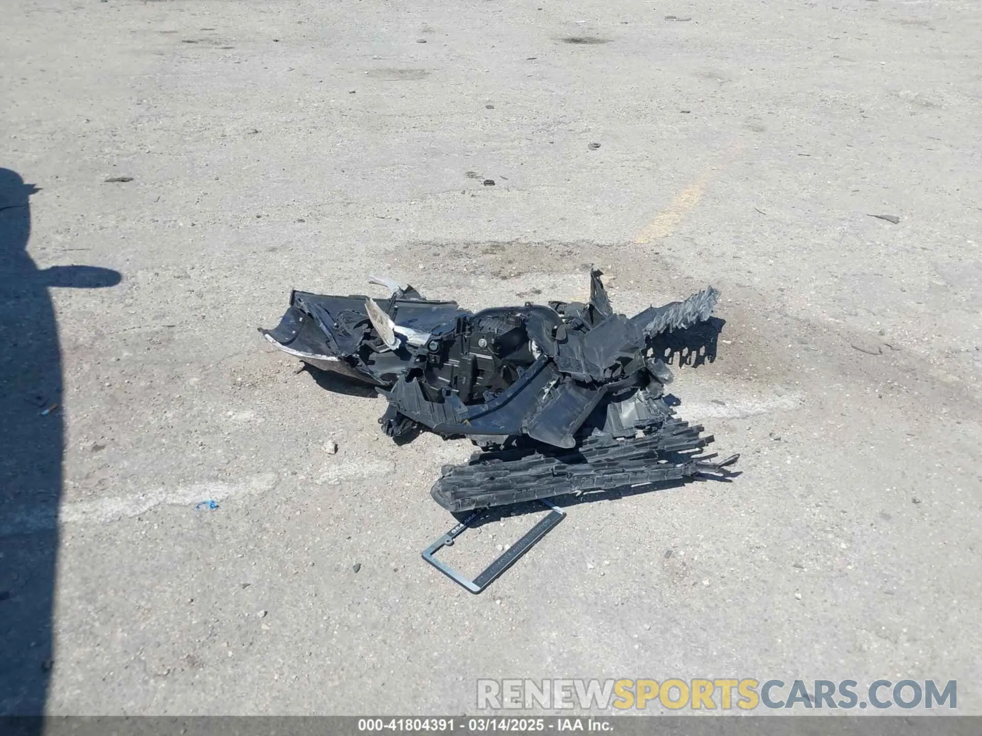 11 Photograph of a damaged car JTMC1RFV0KJ012728 TOYOTA RAV4 2019