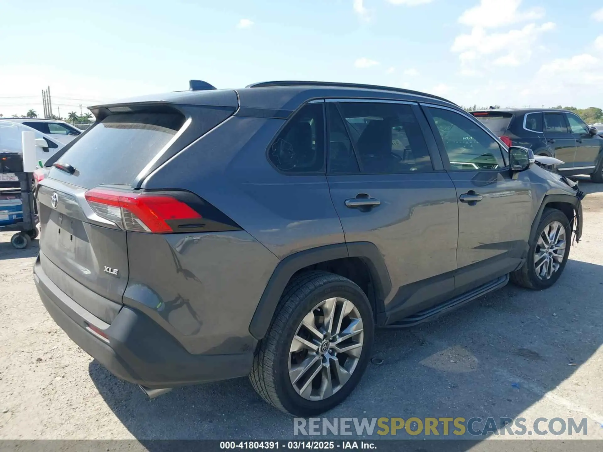 4 Photograph of a damaged car JTMC1RFV0KJ012728 TOYOTA RAV4 2019