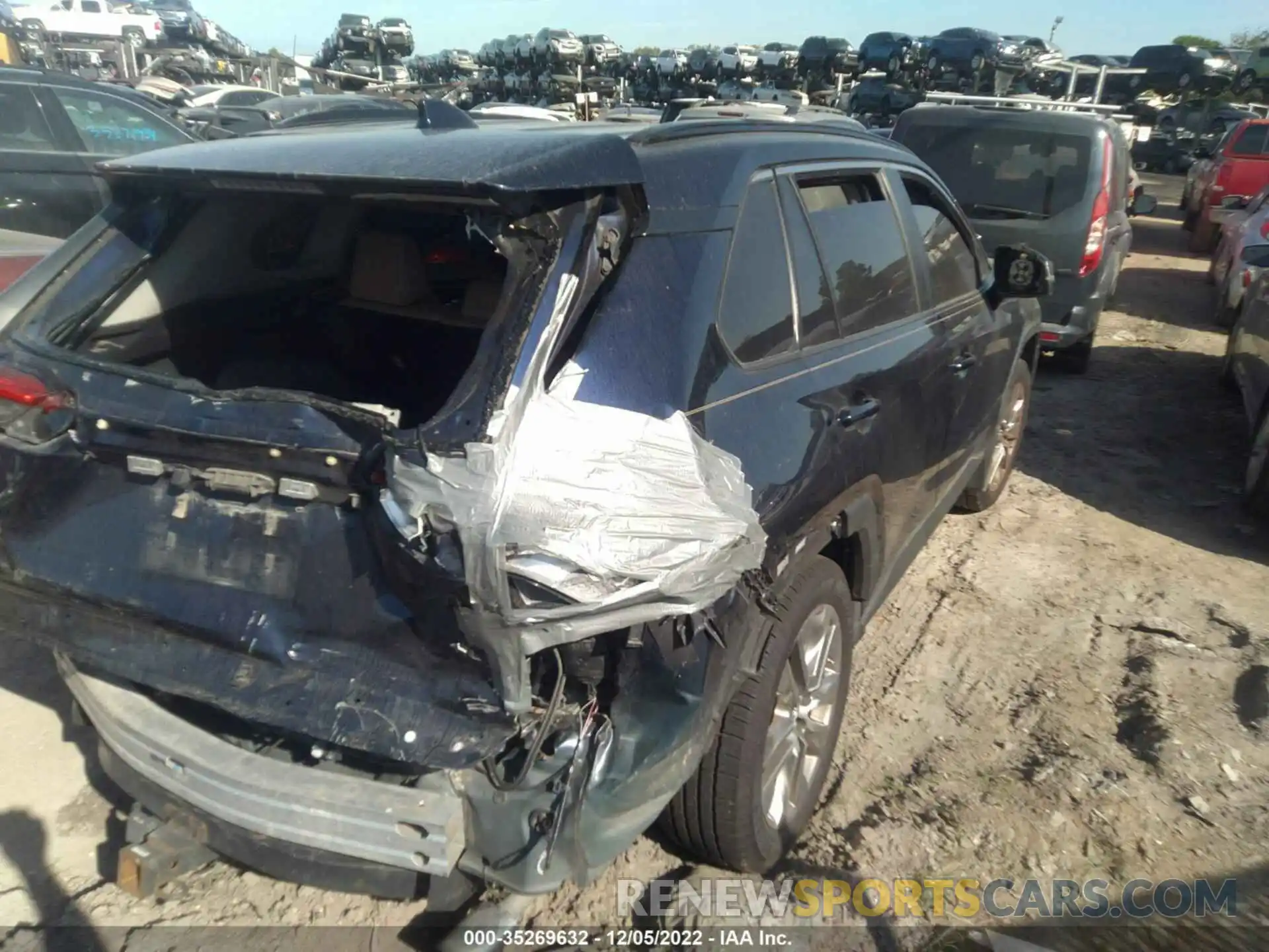 4 Photograph of a damaged car JTMC1RFV0KJ014303 TOYOTA RAV4 2019