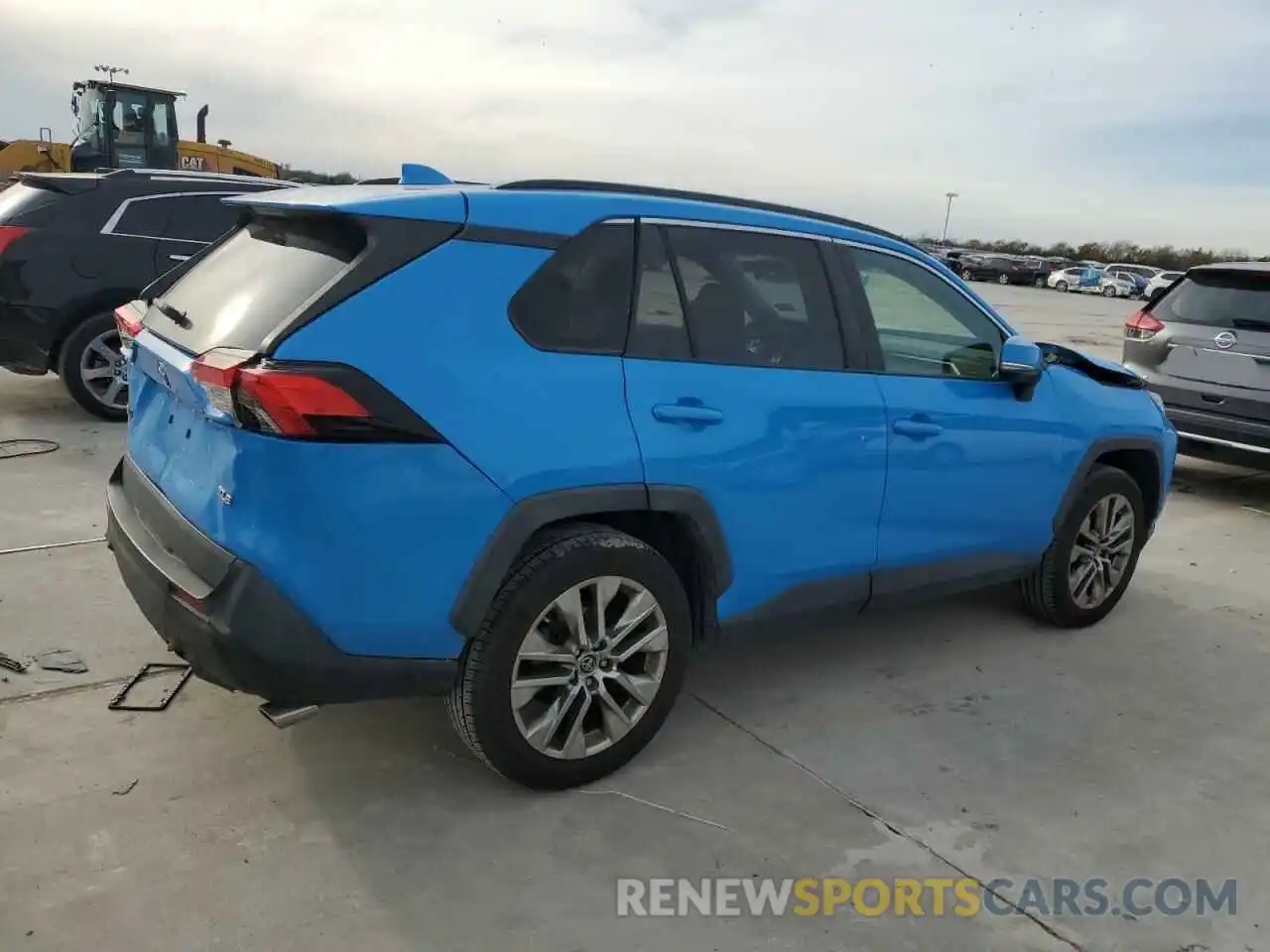 3 Photograph of a damaged car JTMC1RFV1KD013918 TOYOTA RAV4 2019