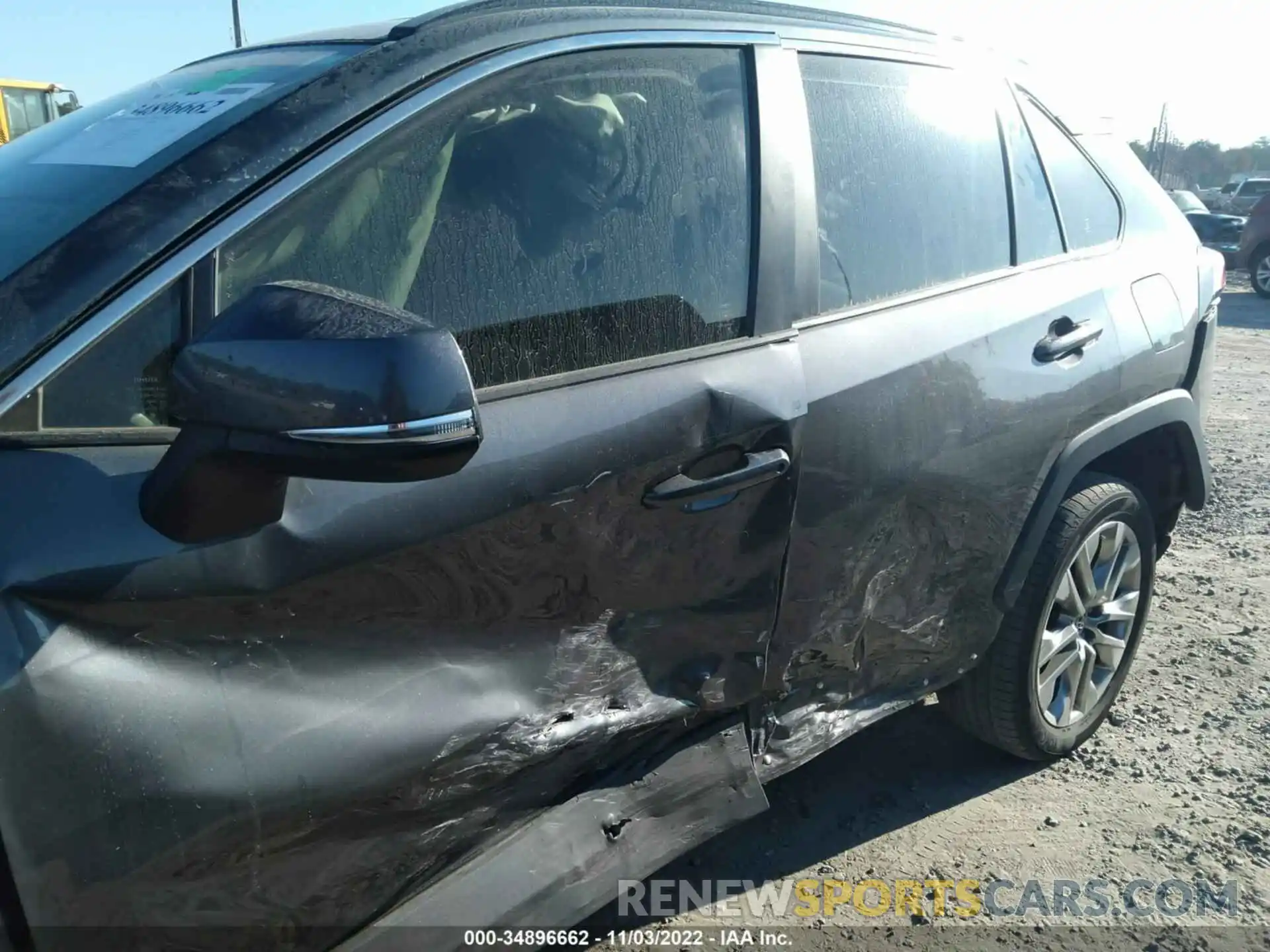 6 Photograph of a damaged car JTMC1RFV1KD015409 TOYOTA RAV4 2019