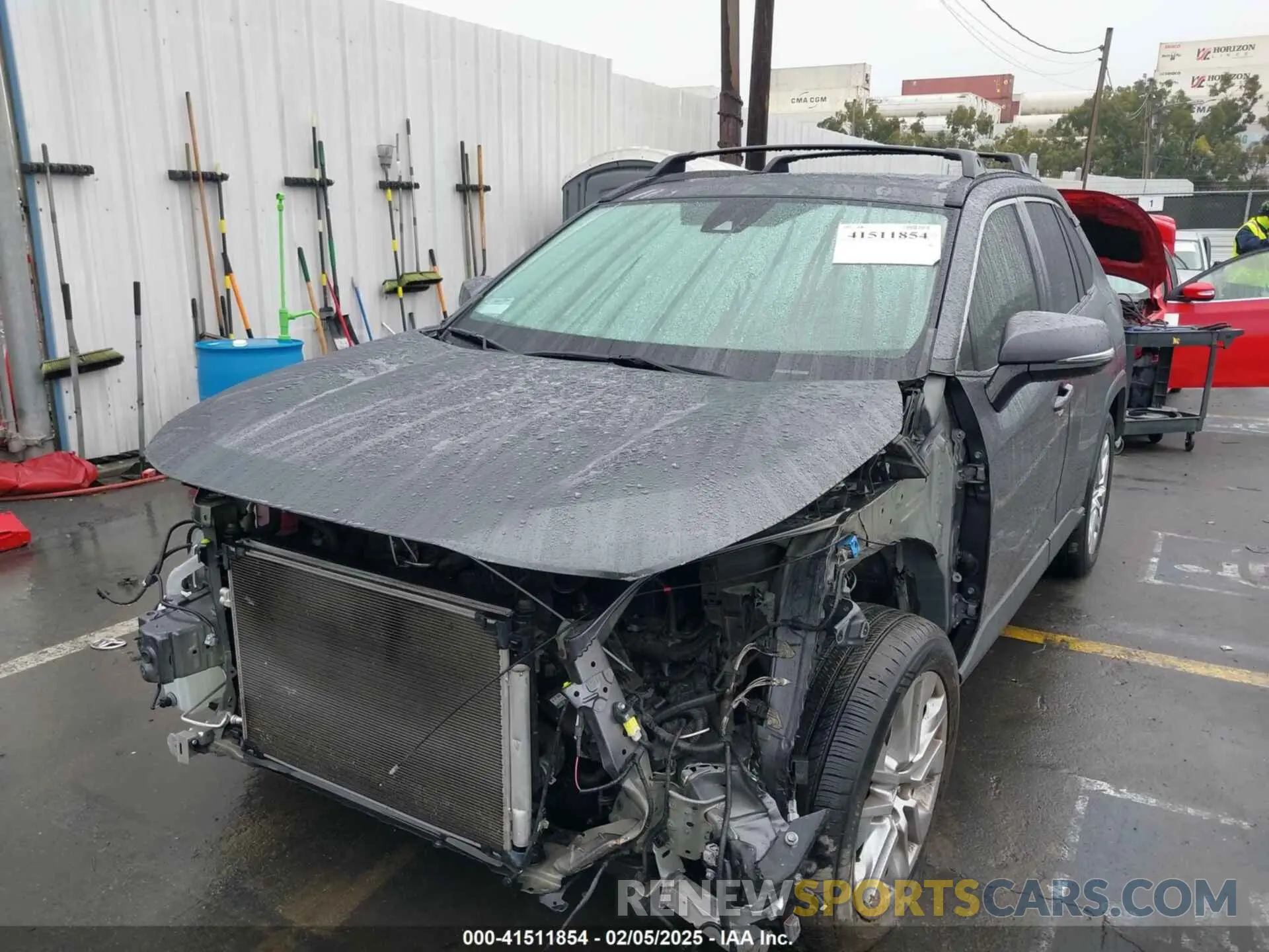 6 Photograph of a damaged car JTMC1RFV1KD026197 TOYOTA RAV4 2019
