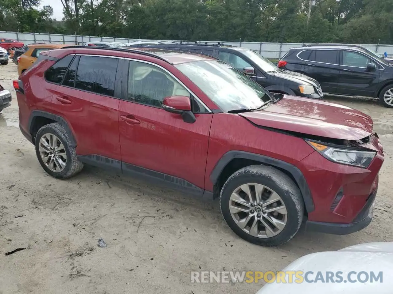4 Photograph of a damaged car JTMC1RFV1KD033974 TOYOTA RAV4 2019